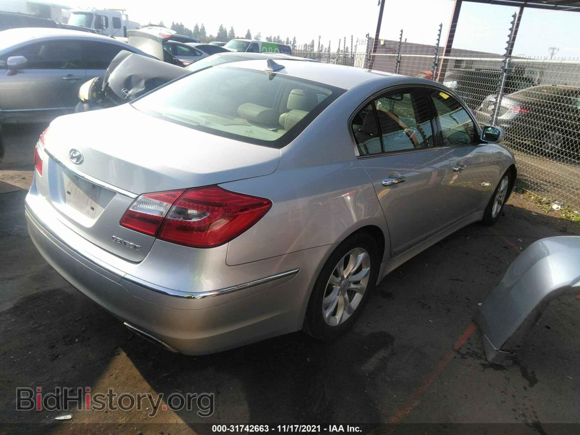 2012 HYUNDAI GENESIS - VIN: KMHGC4DD8CU180444 - Фото 4