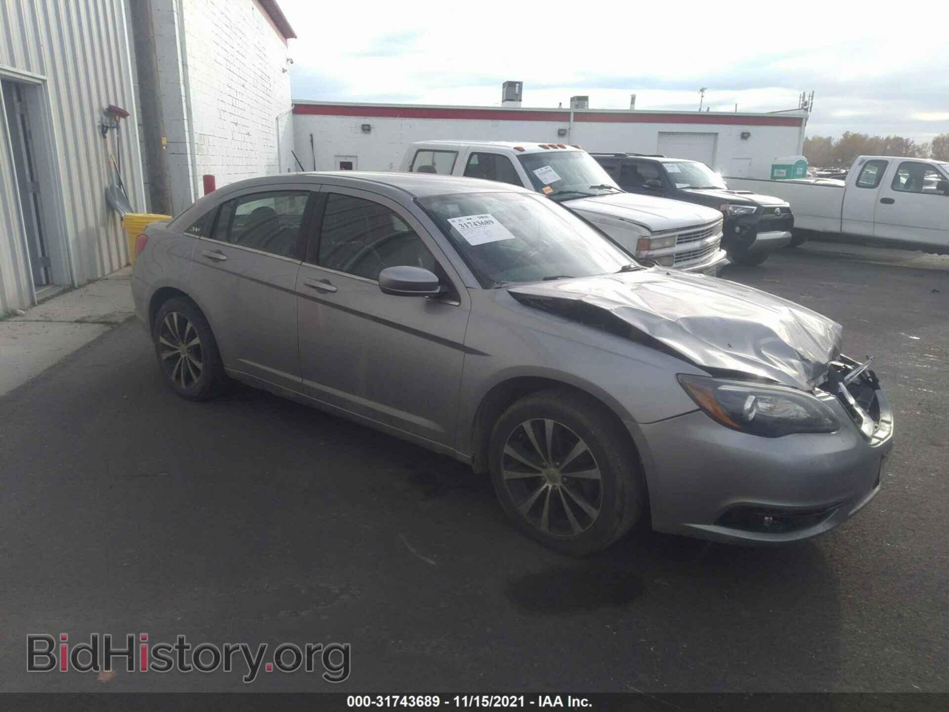 Photo 1C3CCBCG4DN627998 - CHRYSLER 200 2013