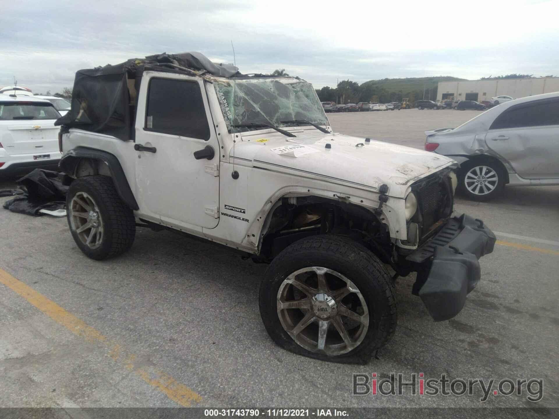 Photo 1C4AJWAG6CL260065 - JEEP WRANGLER 2012