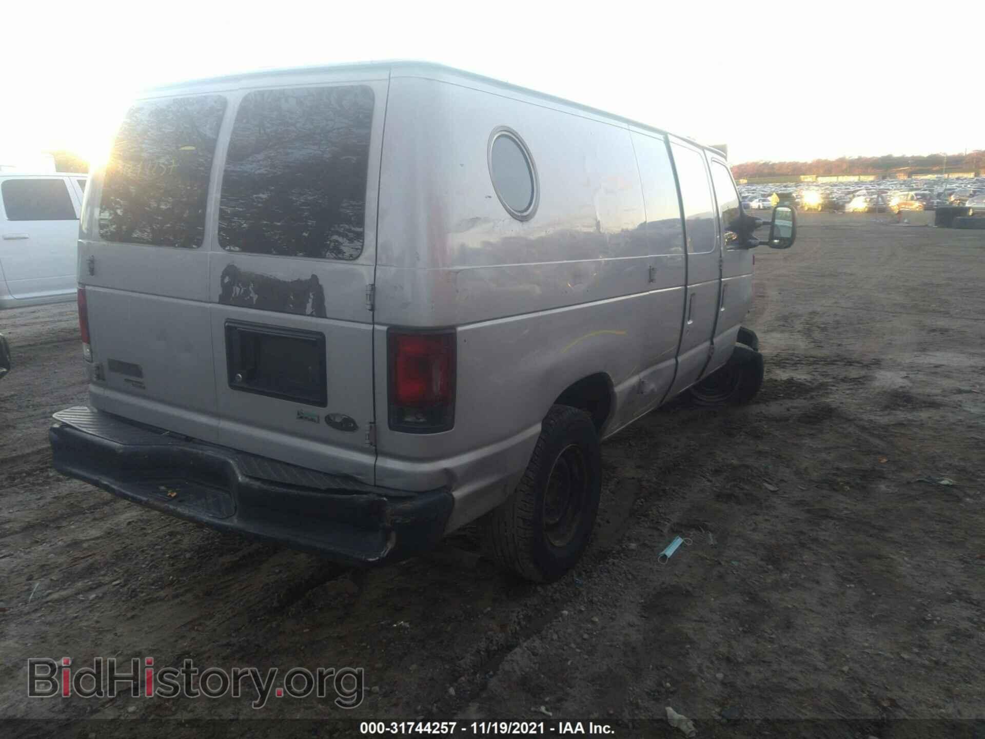2011 FORD ECONOLINE CARGO VAN - VIN: 1FTNE2EW2BDA20195 - Фото 4