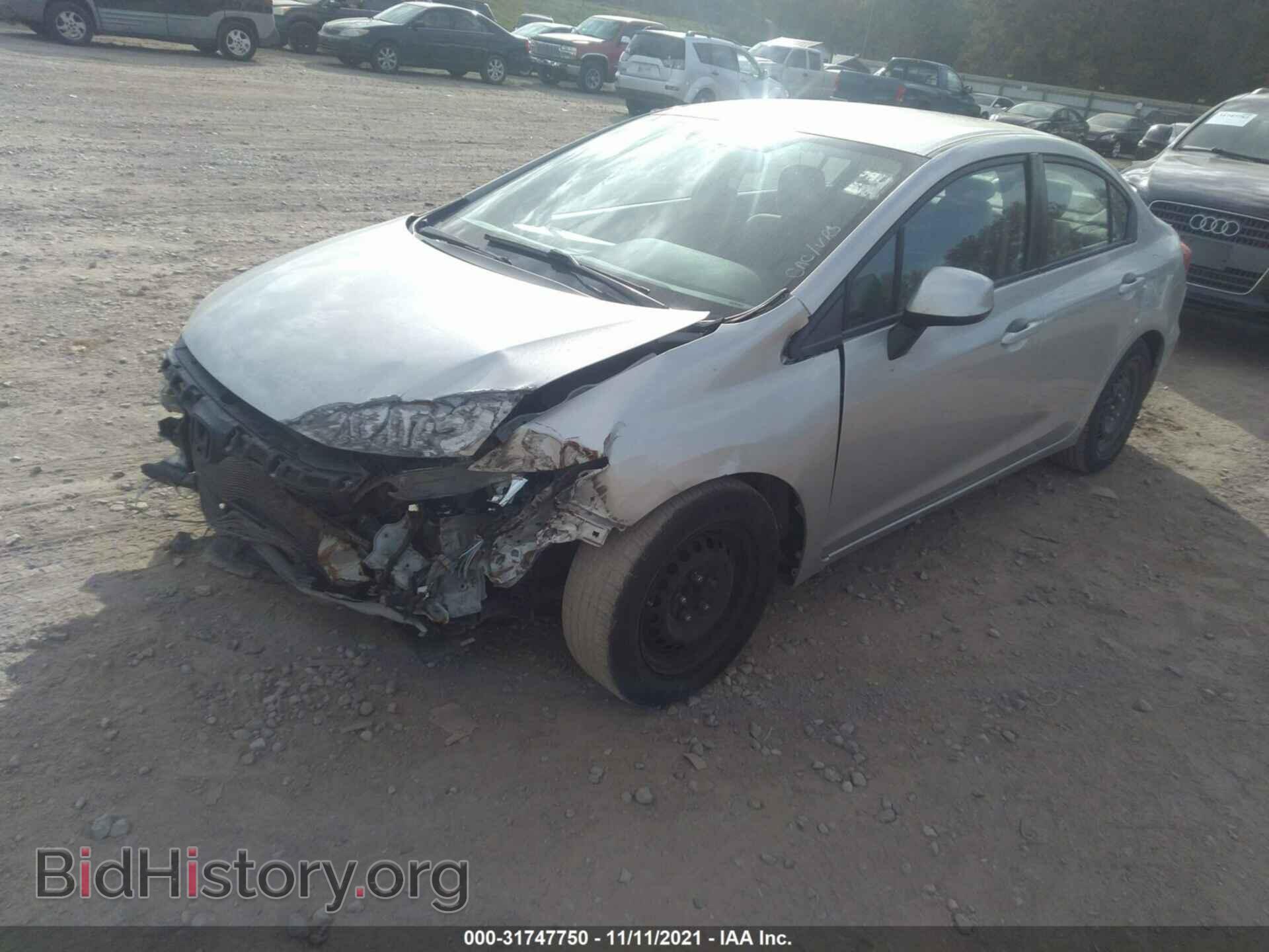 2012 HONDA CIVIC SDN - VIN: 2HGFB2E55CH565768 - Фото 2