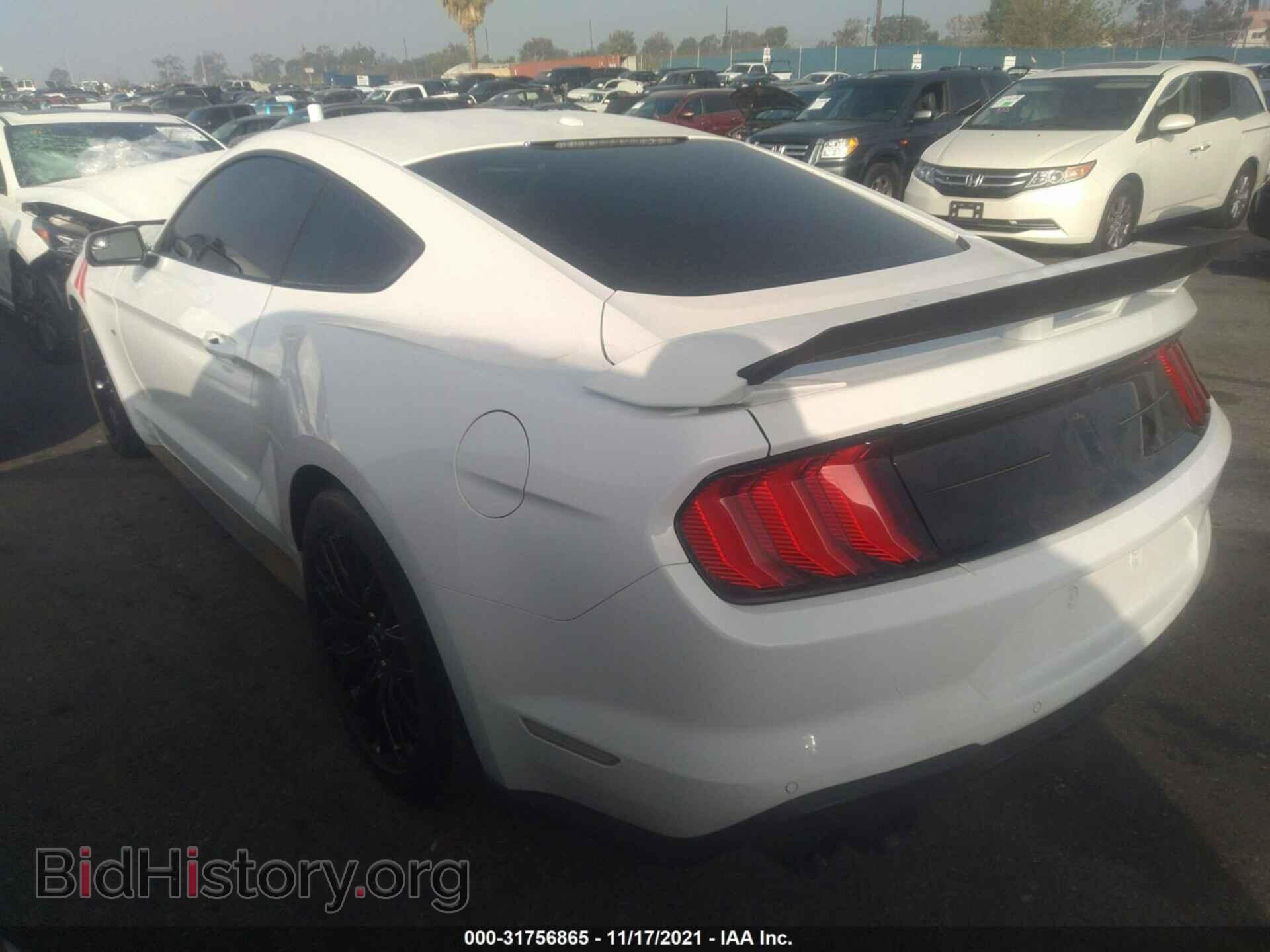 2019 FORD MUSTANG - VIN: 1FA6P8CF2K5143709 - Фото 3