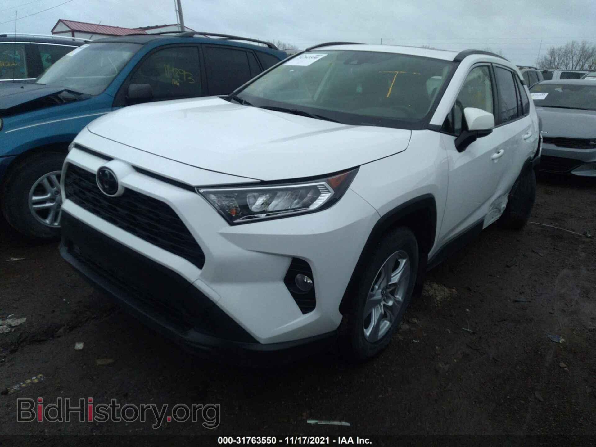 2019 TOYOTA RAV4 - VIN: JTMP1RFV7KD036332 - Фото 2
