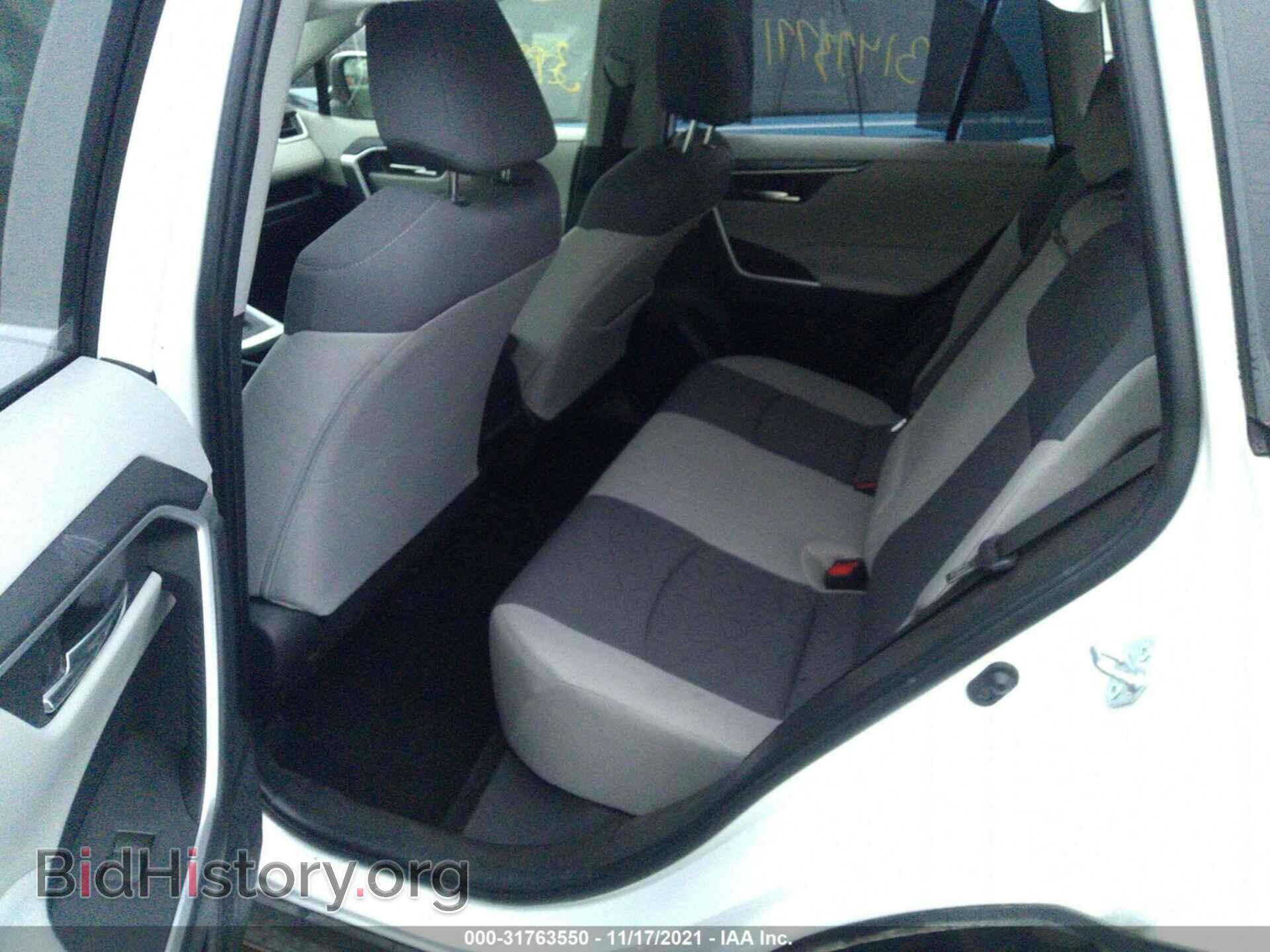 2019 TOYOTA RAV4 - VIN: JTMP1RFV7KD036332 - Фото 8