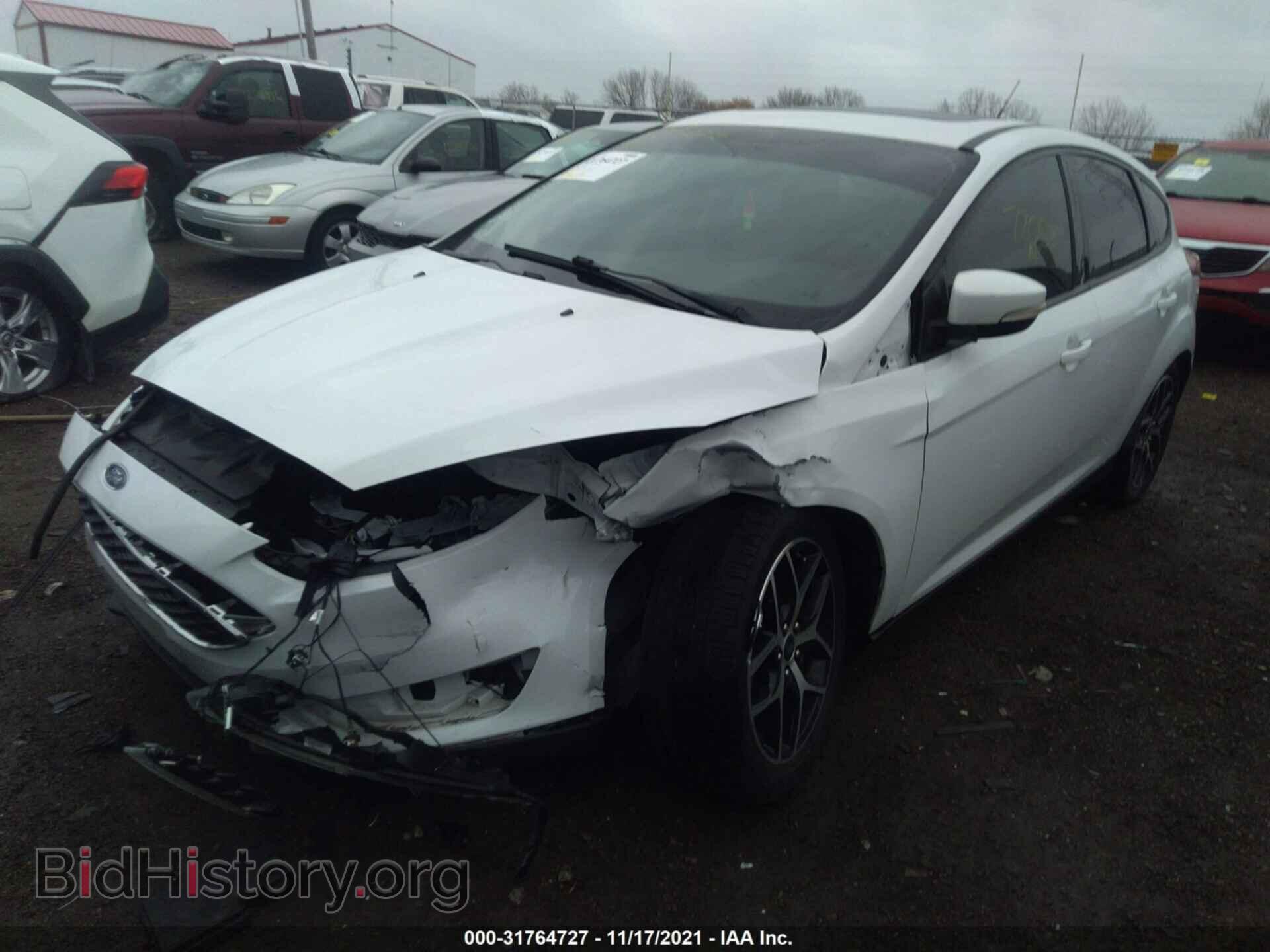 2017 FORD FOCUS - VIN: 1FADP3M2XHL243809 - Фото 2