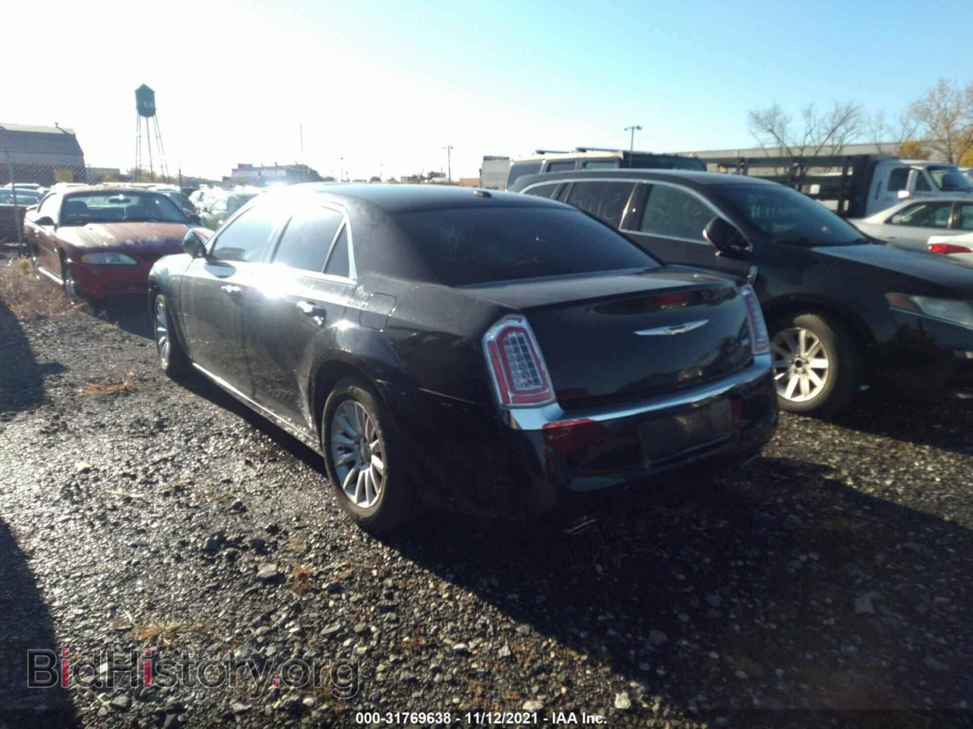 2013 CHRYSLER 300 - VIN: 2C3CCAAG8DH544726 - Фото 3