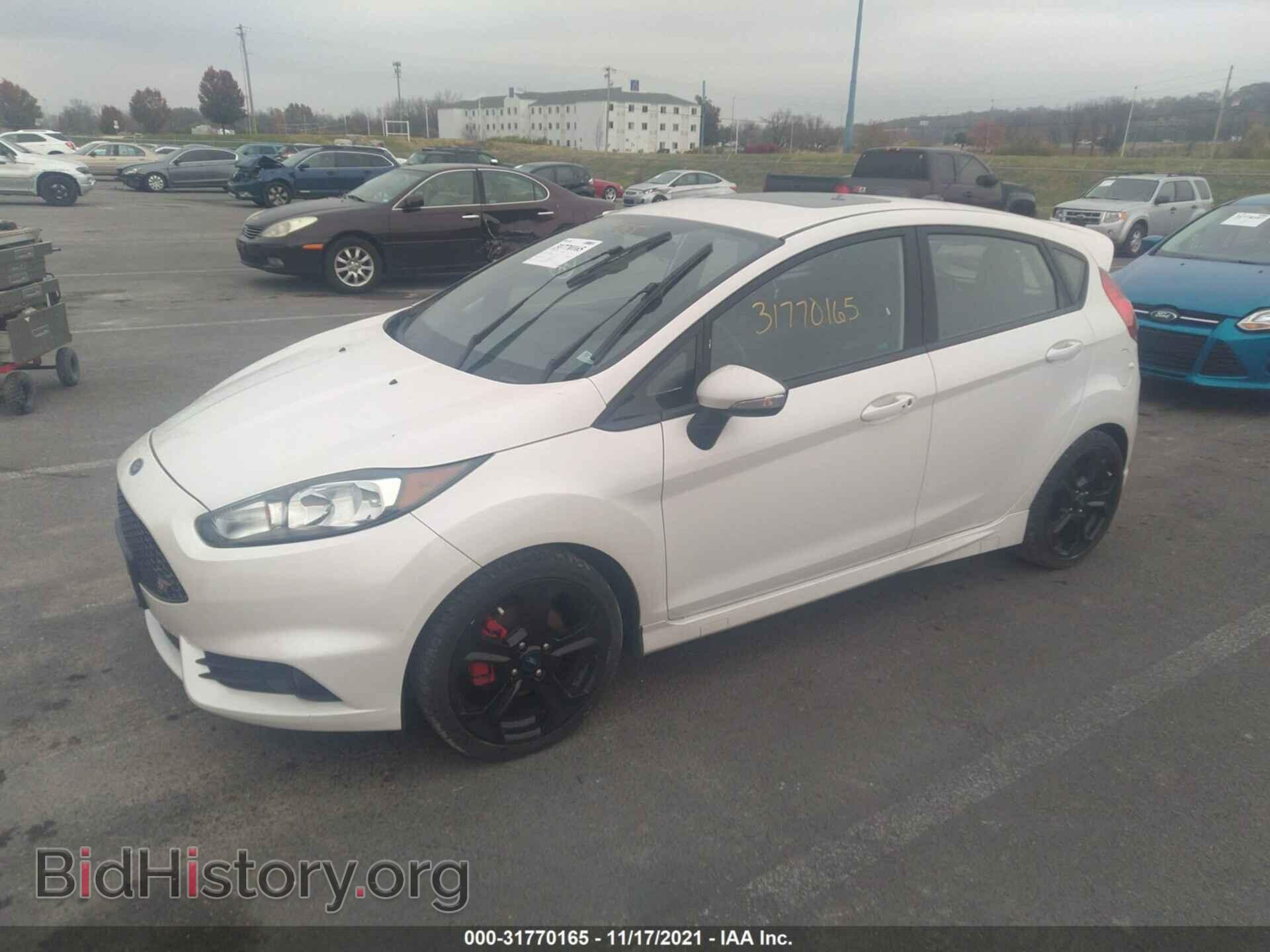 2017 FORD FIESTA - VIN: 3FADP4GX0HM166220 - Фото 2