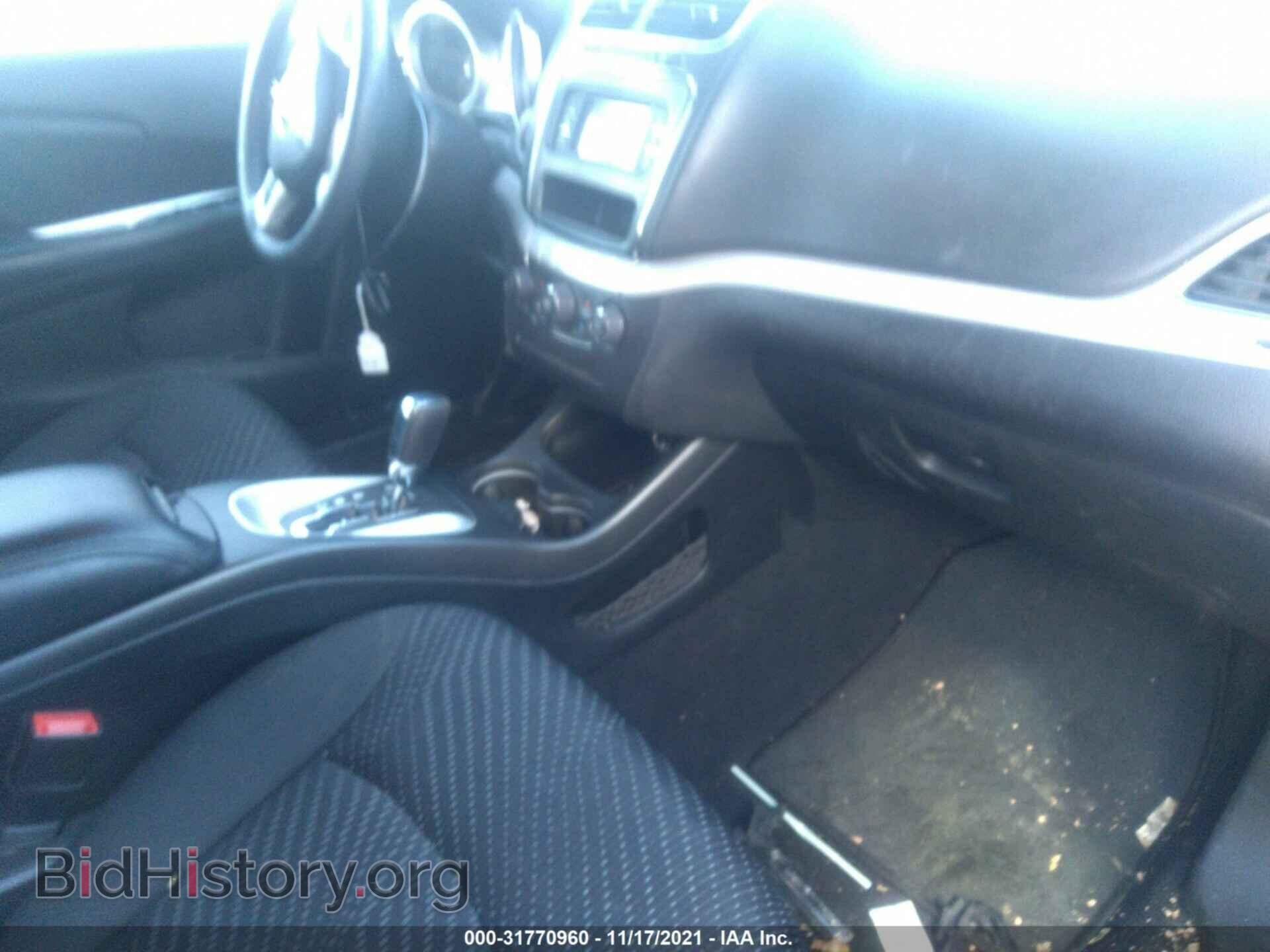 2017 DODGE JOURNEY - VIN: 3C4PDCBB0HT705446 - Фото 5