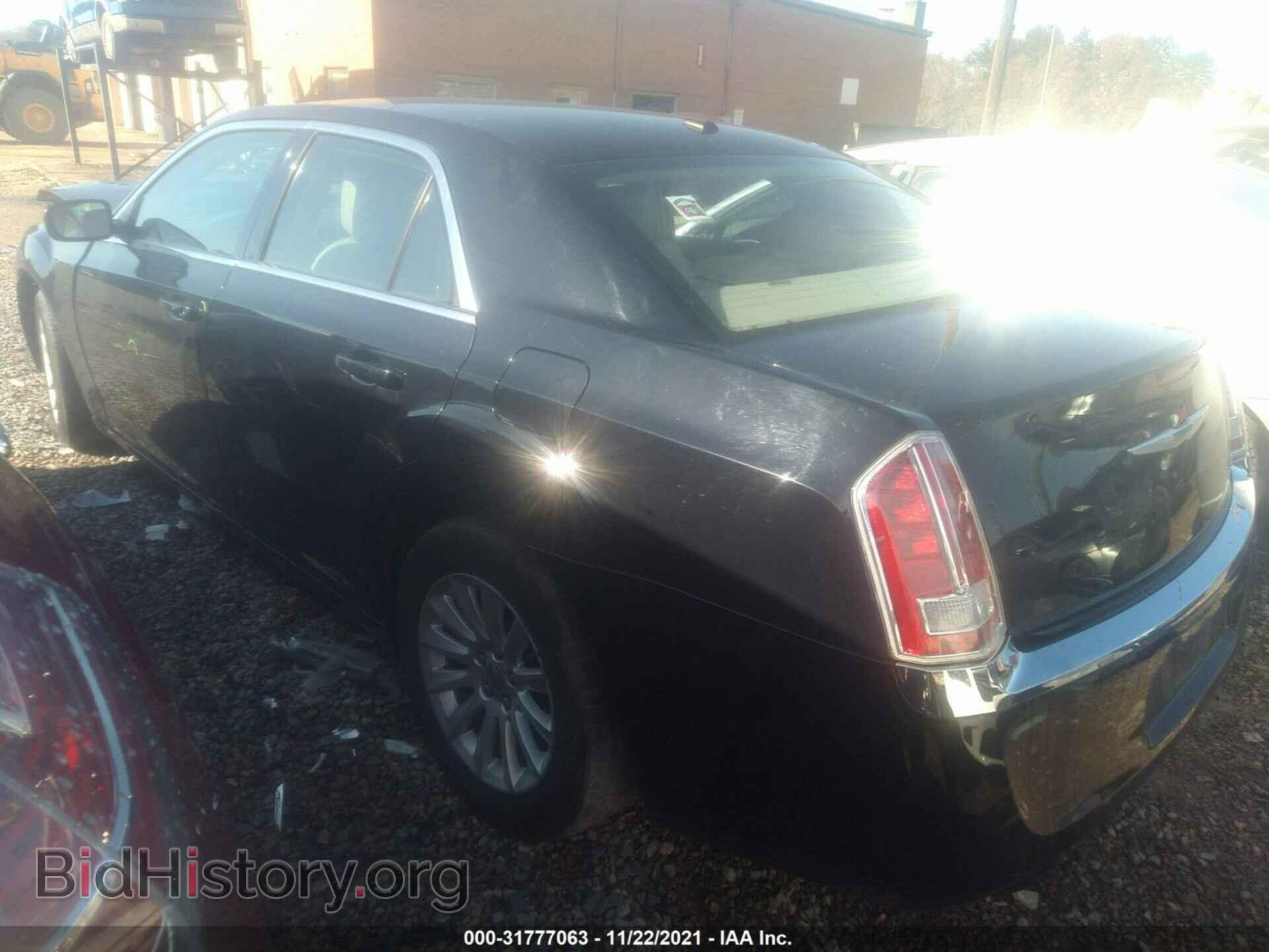 2014 CHRYSLER 300 - VIN: 2C3CCAAG9EH381182 - Фото 3