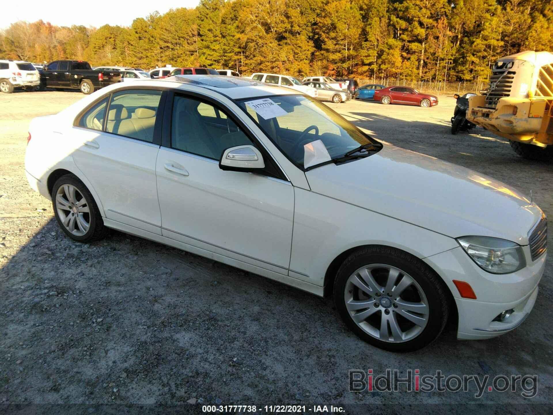 Photo WDDGF54X59R072280 - MERCEDES-BENZ C-CLASS 2009