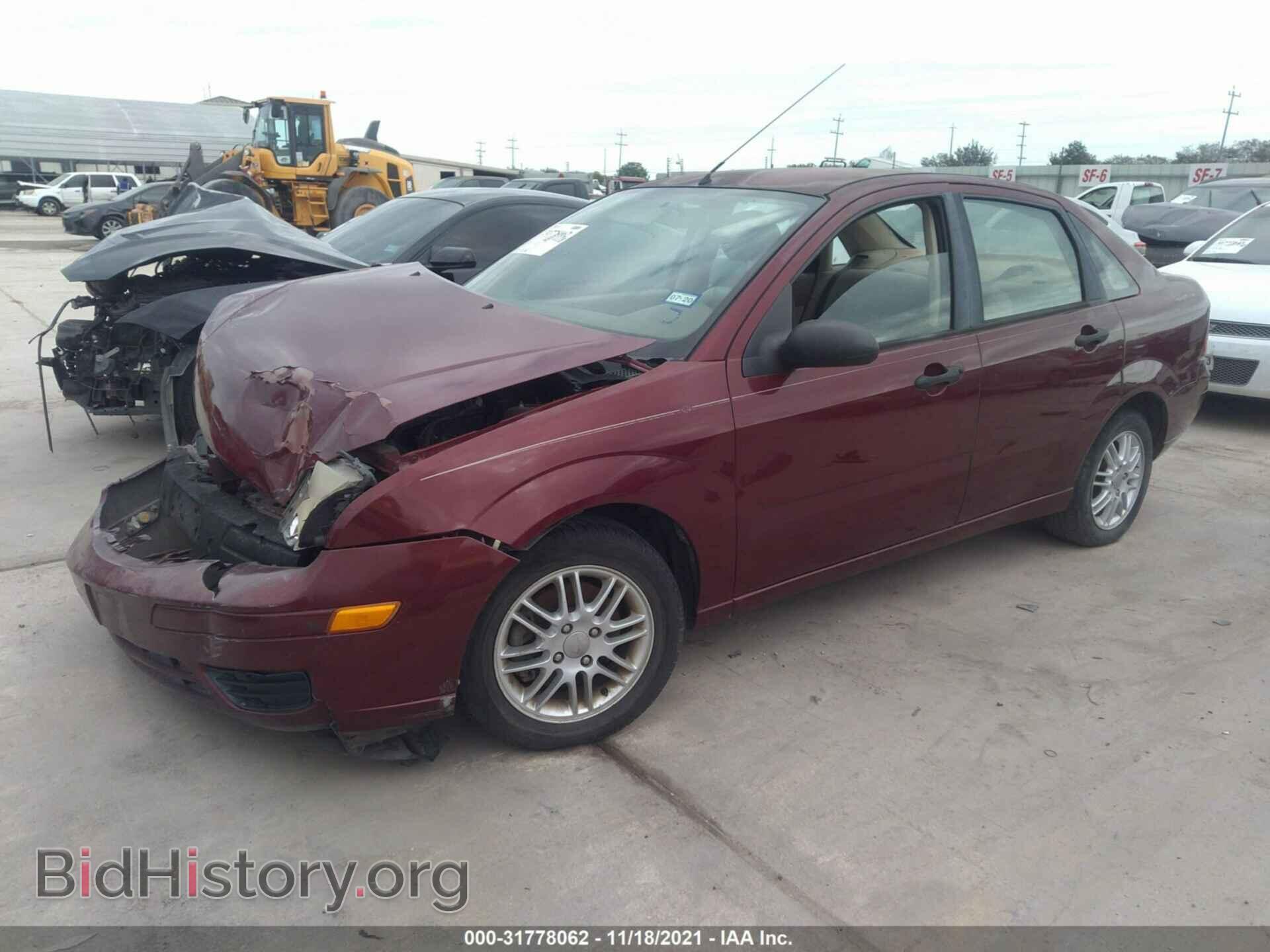 2006 FORD FOCUS - VIN: 1FAFP34N16W113528 - Фото 2