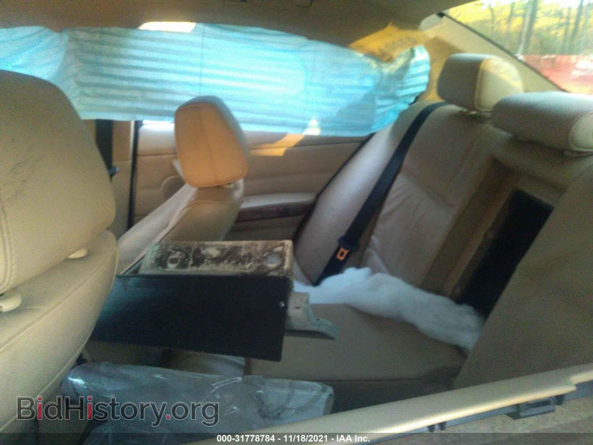 2006 BMW 3 SERIES - VIN: WBAVD33526KV68005 - Фото 8