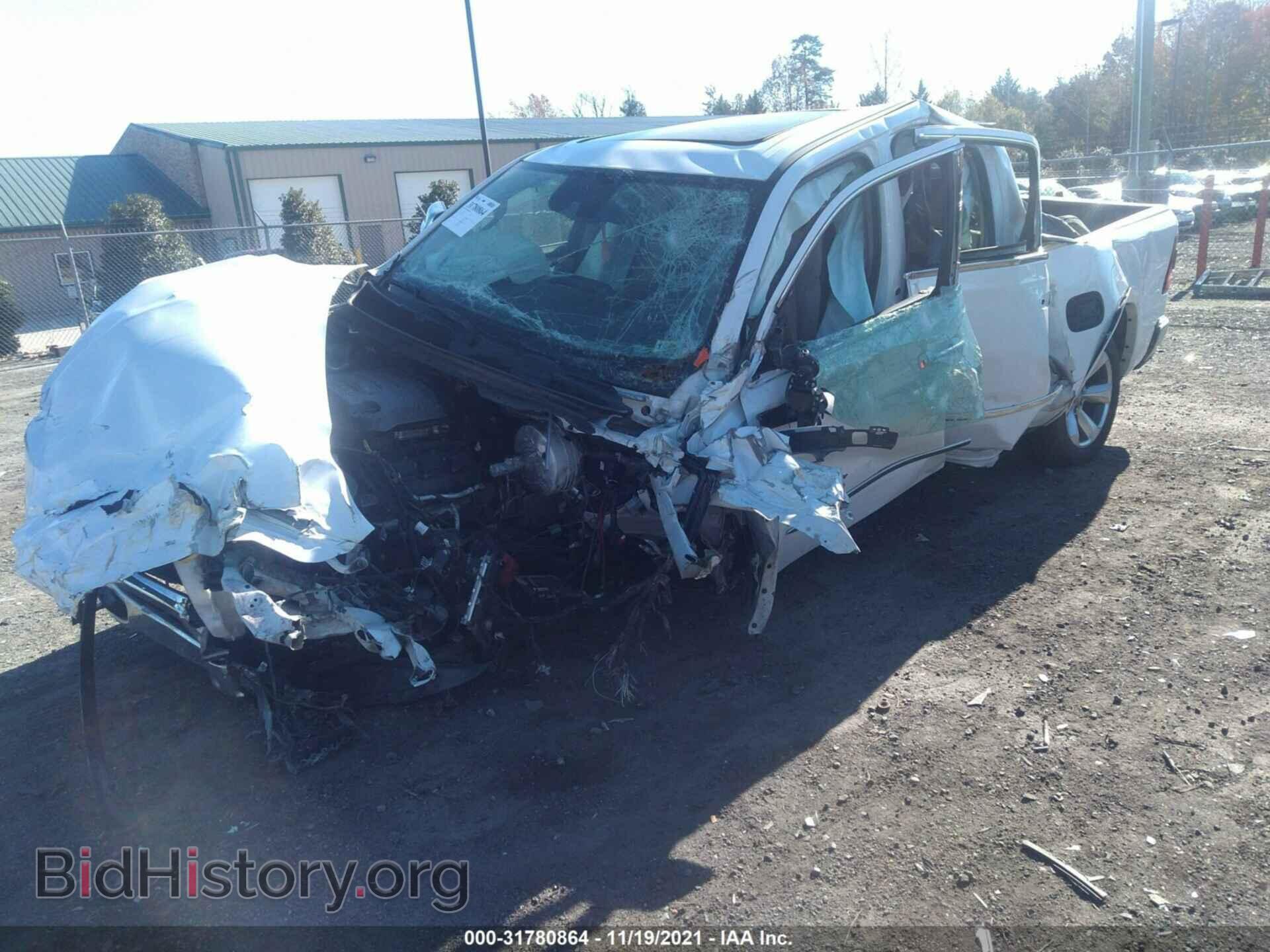 2019 RAM 1500 - VIN: 1C6SRFHT7KN692982 - Photo 2