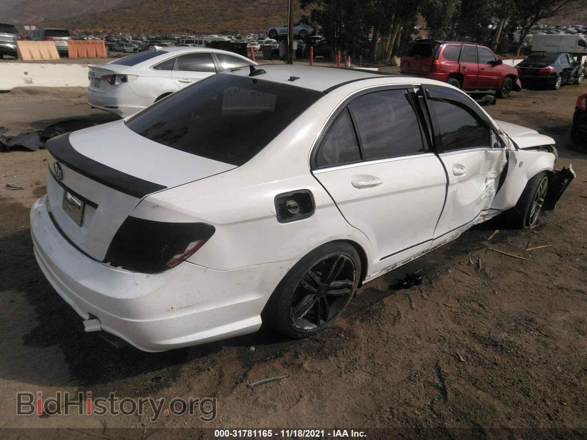 2013 MERCEDES-BENZ C-CLASS - VIN: WDDGF8AB1DA817365 - Фото 4