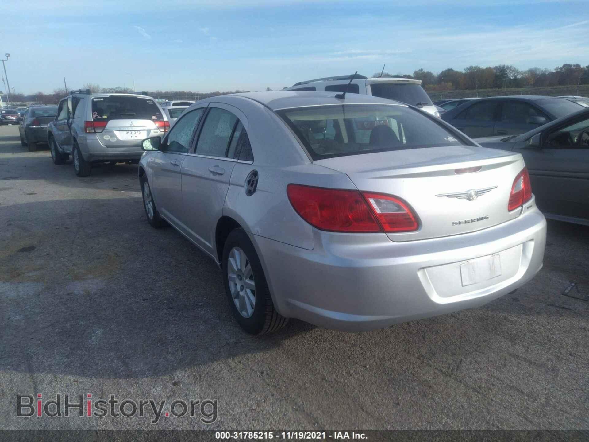 2010 CHRYSLER SEBRING - VIN: 1C3CC4FB3AN232640 - Фото 3