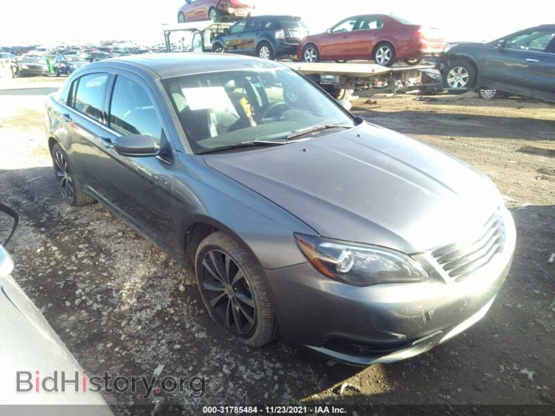 2013 Chrysler 200 Limited (VIN 1C3CCBCG2DN747055) — фото 1 из 11, IAAI, повреждение: передняя часть