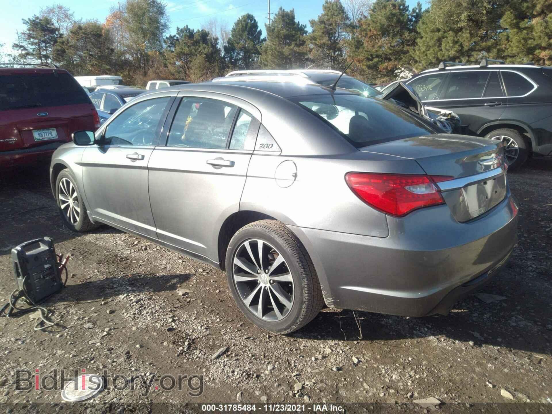 2013 CHRYSLER 200 - VIN: 1C3CCBCG2DN747055 - Фото 3