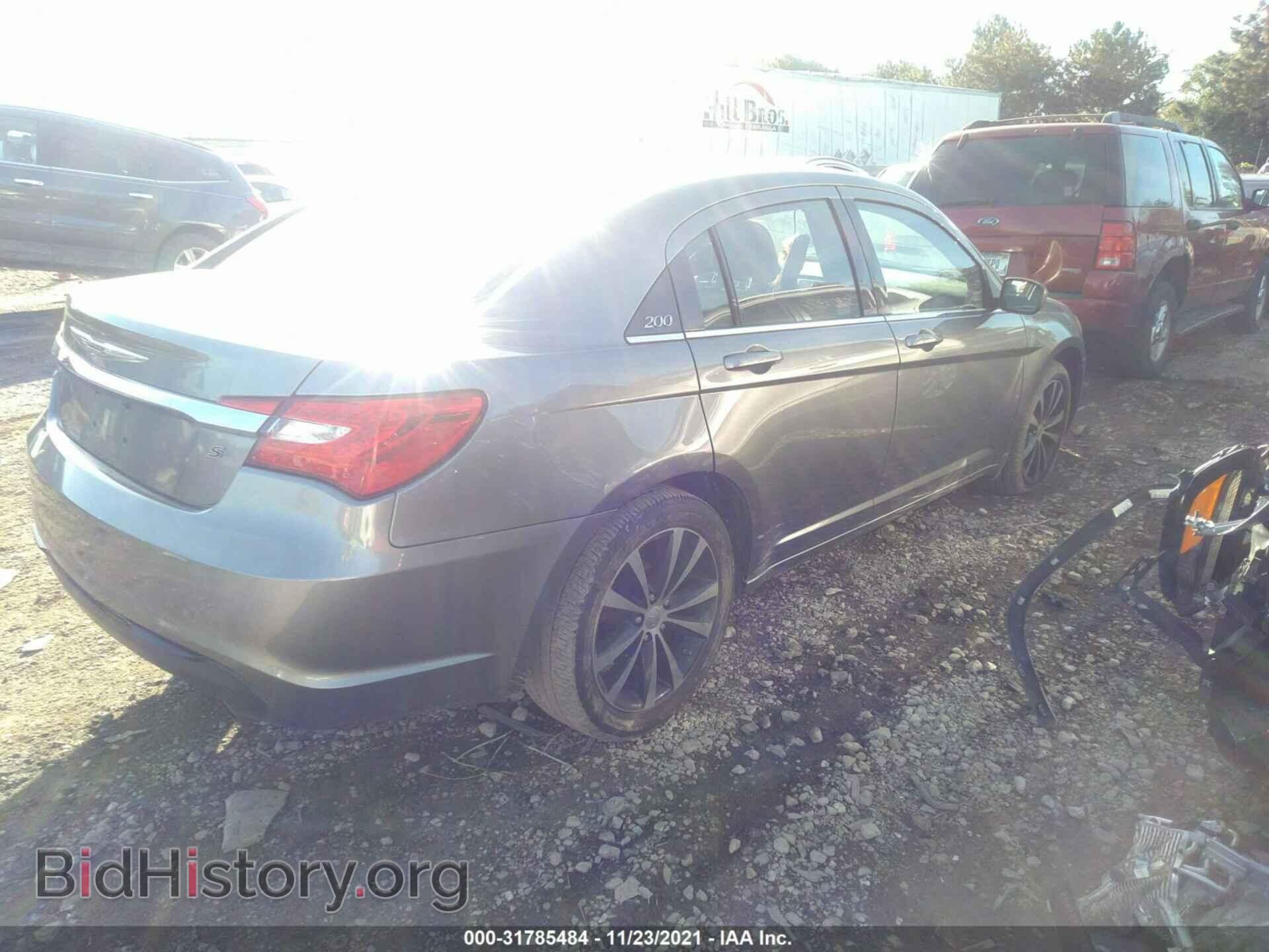 2013 CHRYSLER 200 - VIN: 1C3CCBCG2DN747055 - Фото 4