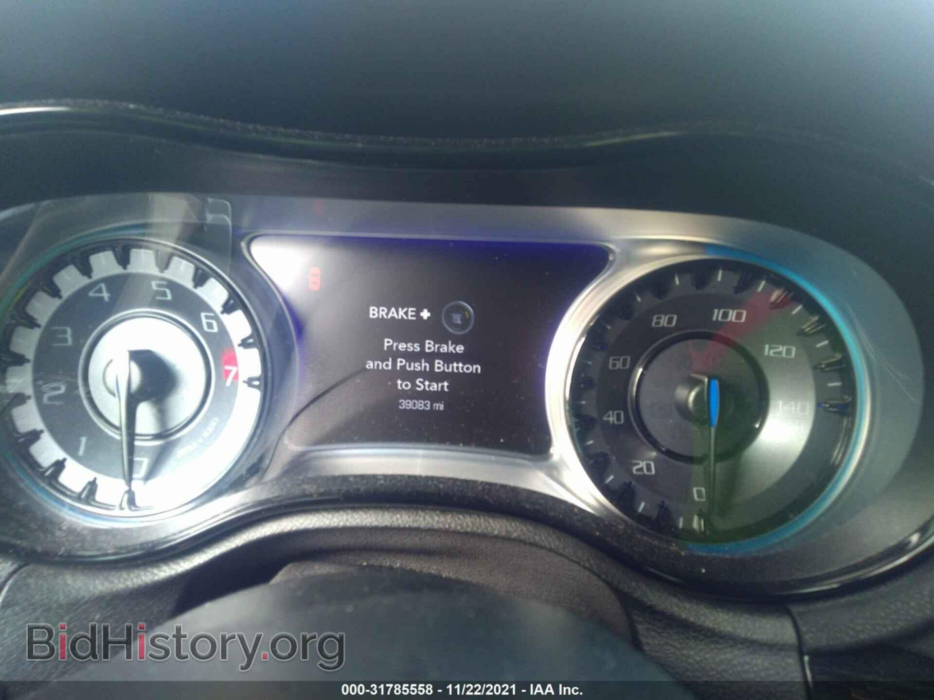 2019 CHRYSLER 300 - VIN: 2C3CCAGG4KH536854 - Фото 7