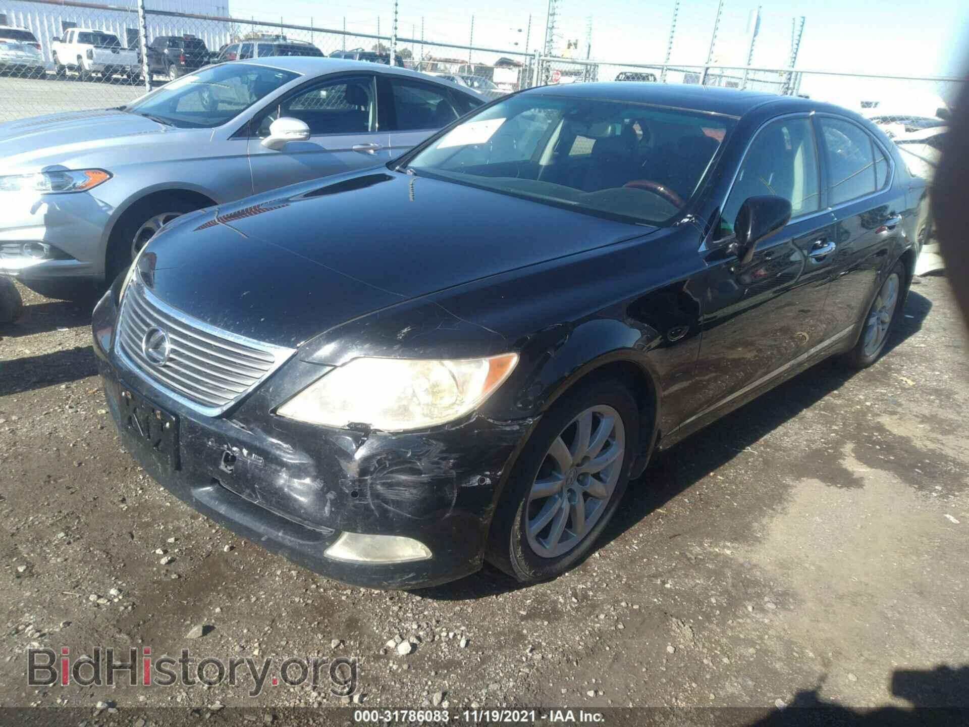 2007 LEXUS LS 460 - VIN: JTHBL46F075040772 - Photo 2