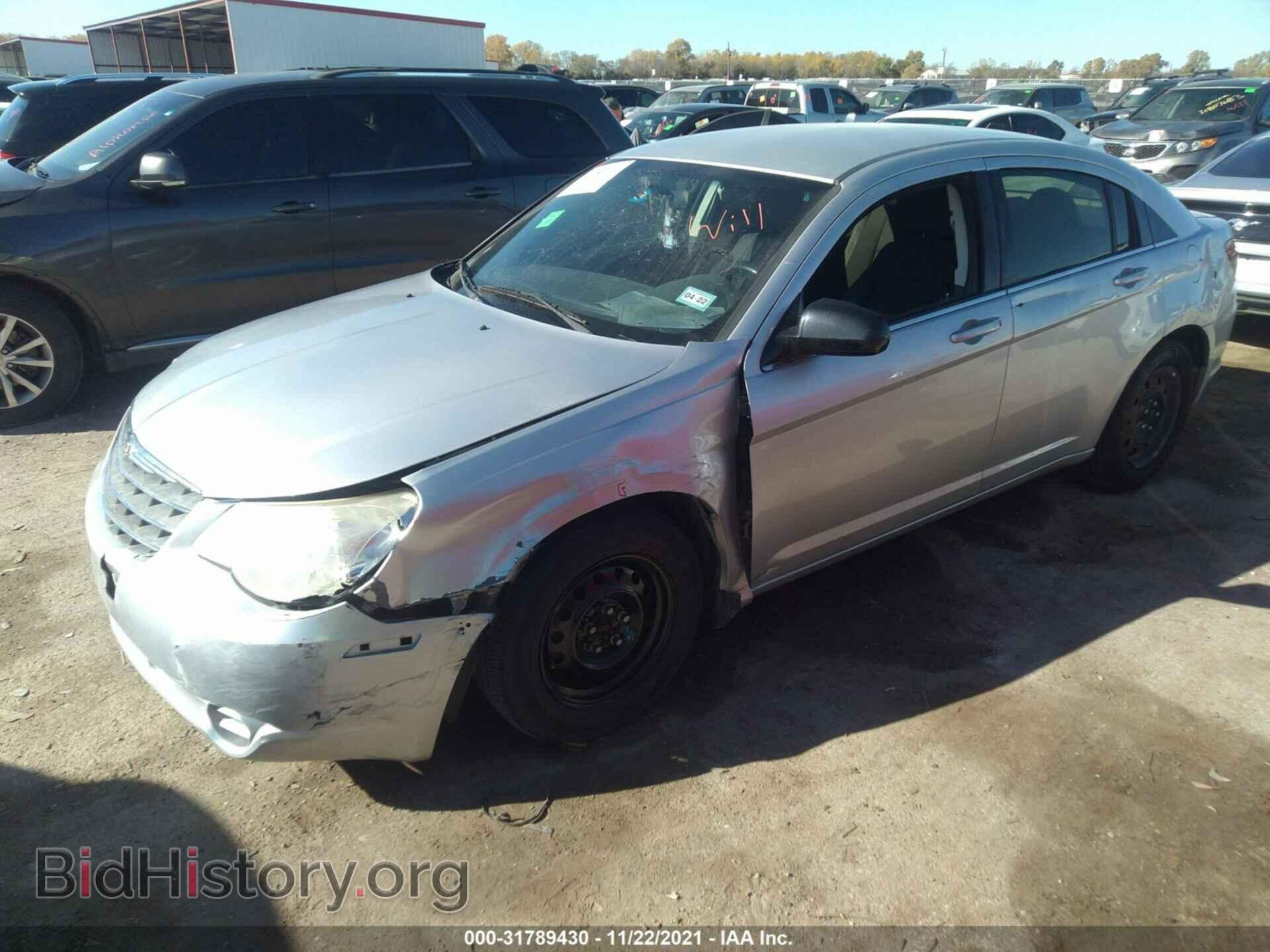 2010 CHRYSLER SEBRING - VIN: 1C3CC4FB2AN170924 - Фото 2