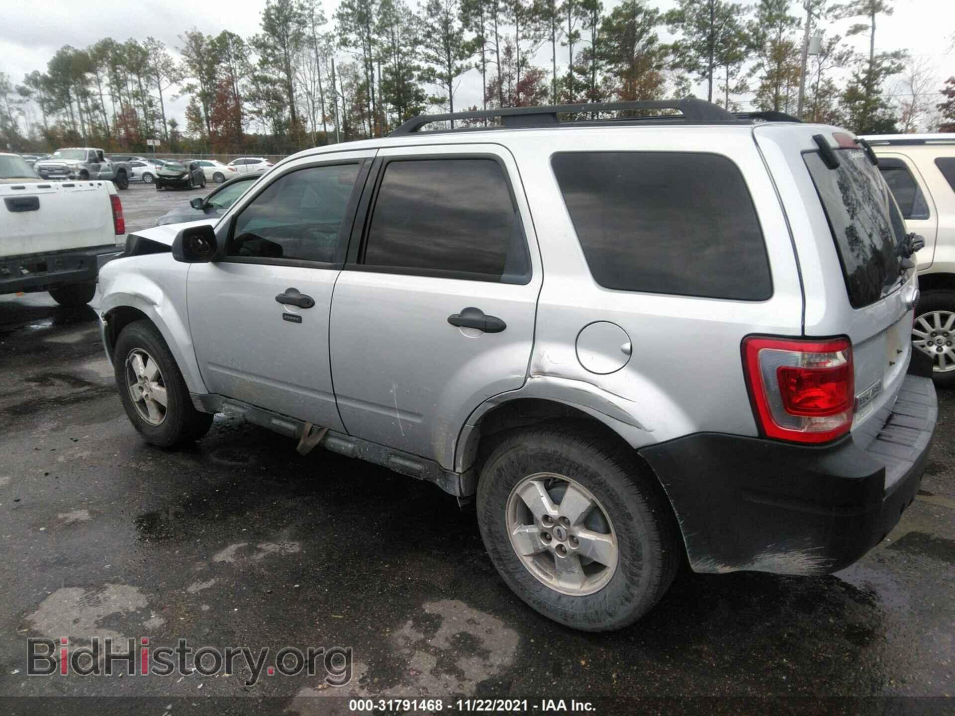 2011 FORD ESCAPE - VIN: 1FMCU9D71BKC25317 - Фото 3