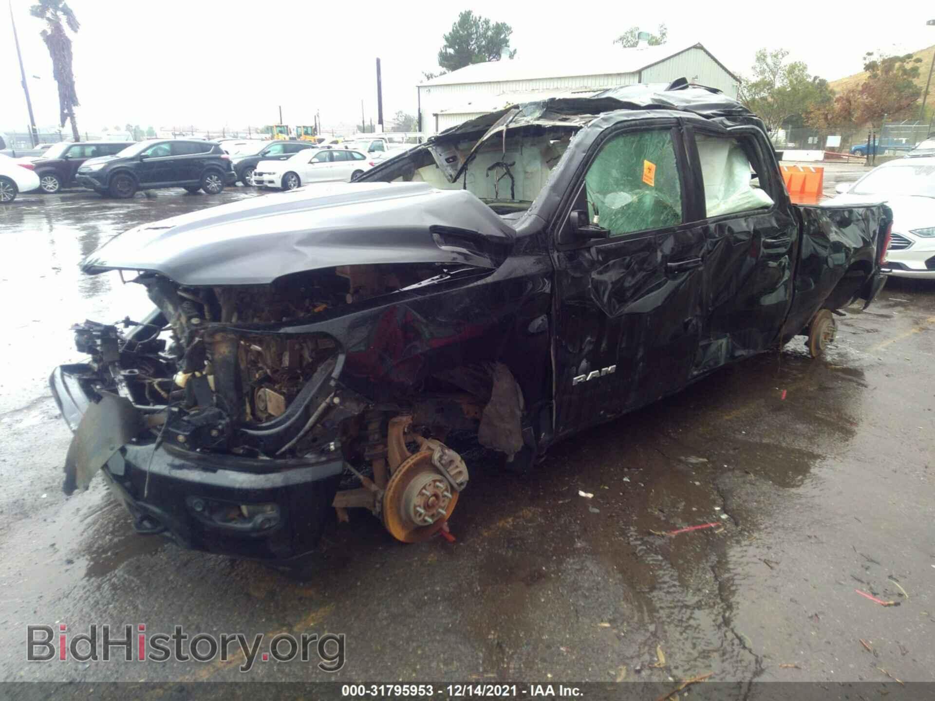 2019 RAM 1500 - VIN: 1C6SRFMT7KN882867 - Фото 2
