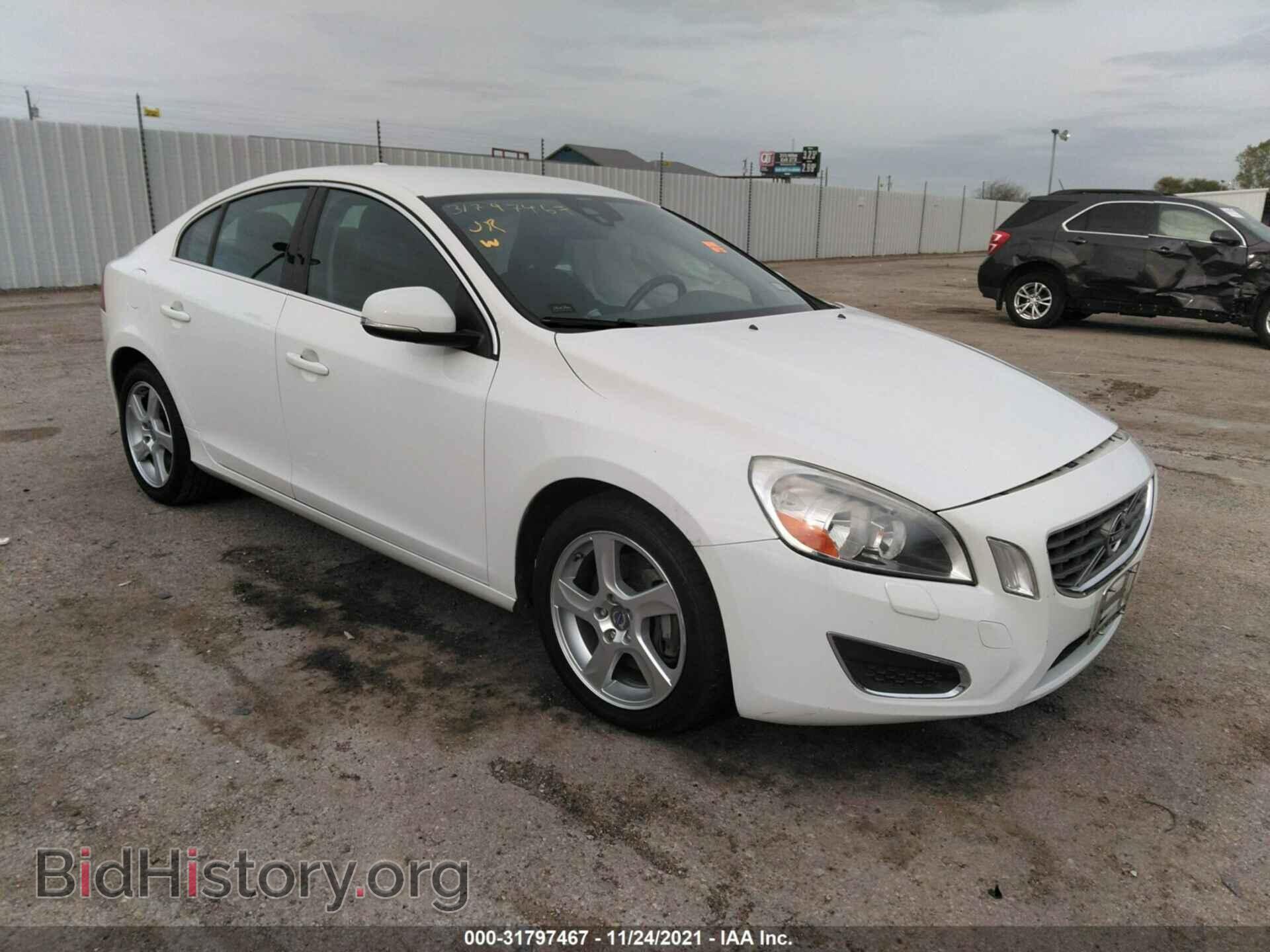Photo YV1612FSXD2170334 - VOLVO S60 2013