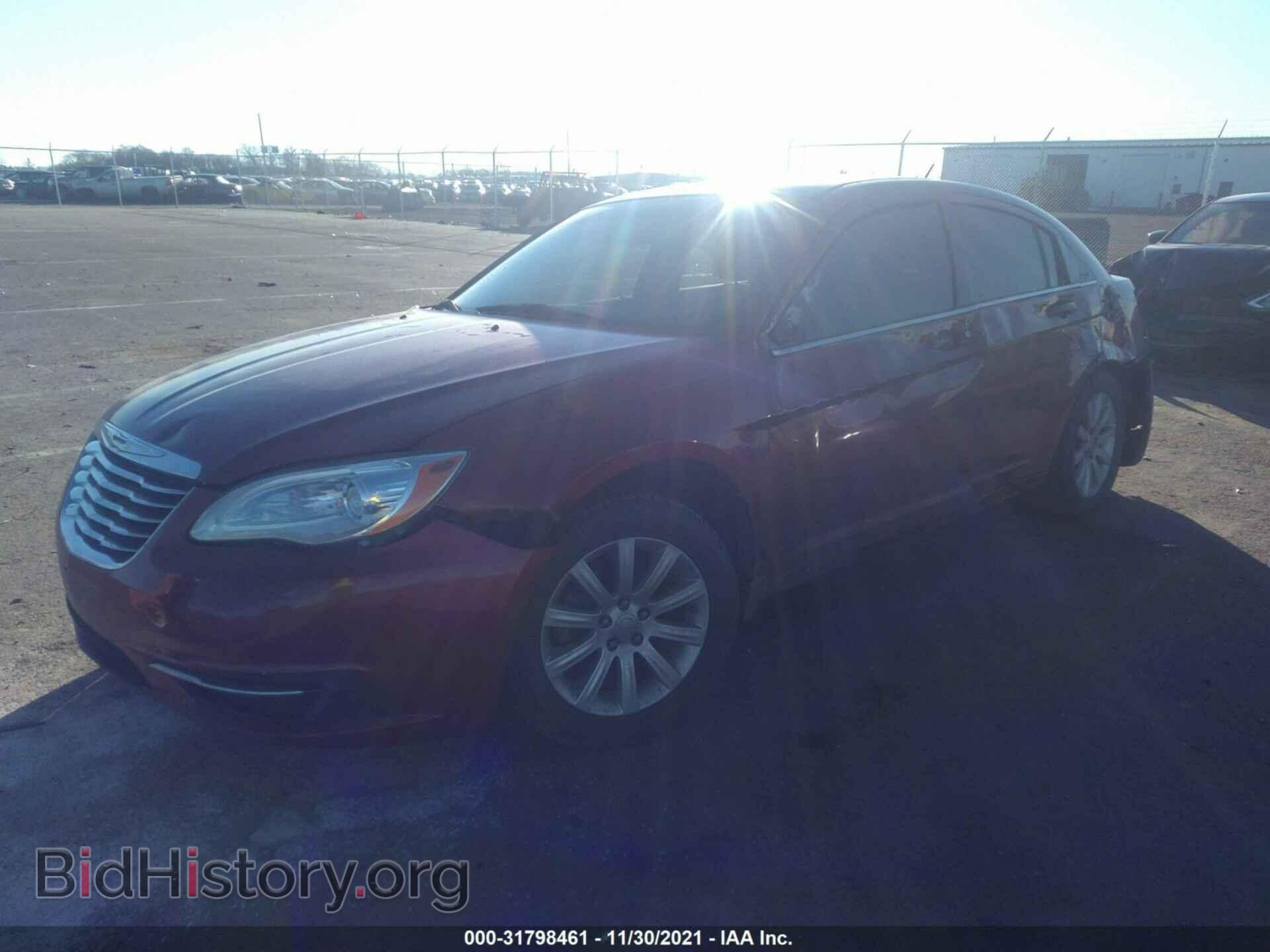 2012 CHRYSLER 200 - VIN: 1C3CCBBG2CN139486 - Фото 2