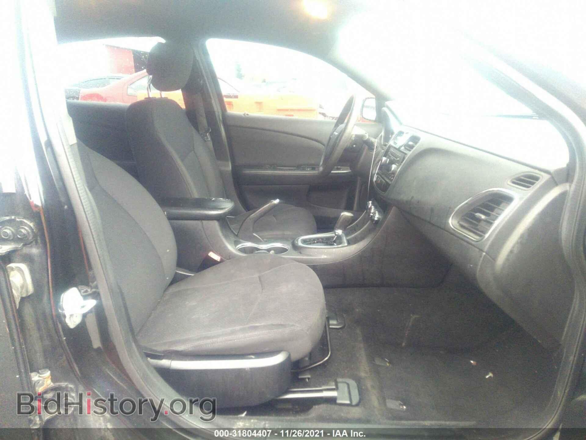2012 CHRYSLER 200 - VIN: 1C3CCBAB4CN320739 - Фото 5