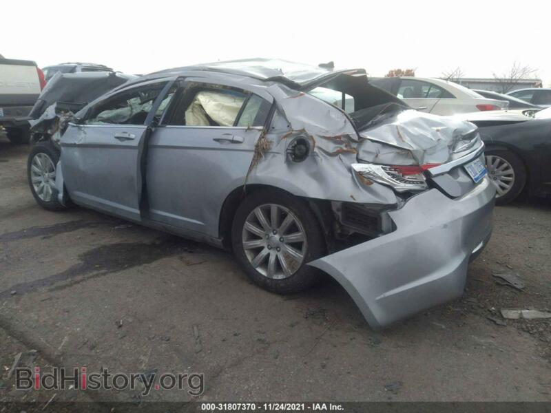 2013 Chrysler 200 (VIN 1C3CCBBB7DN549643) — фото 3 из 10