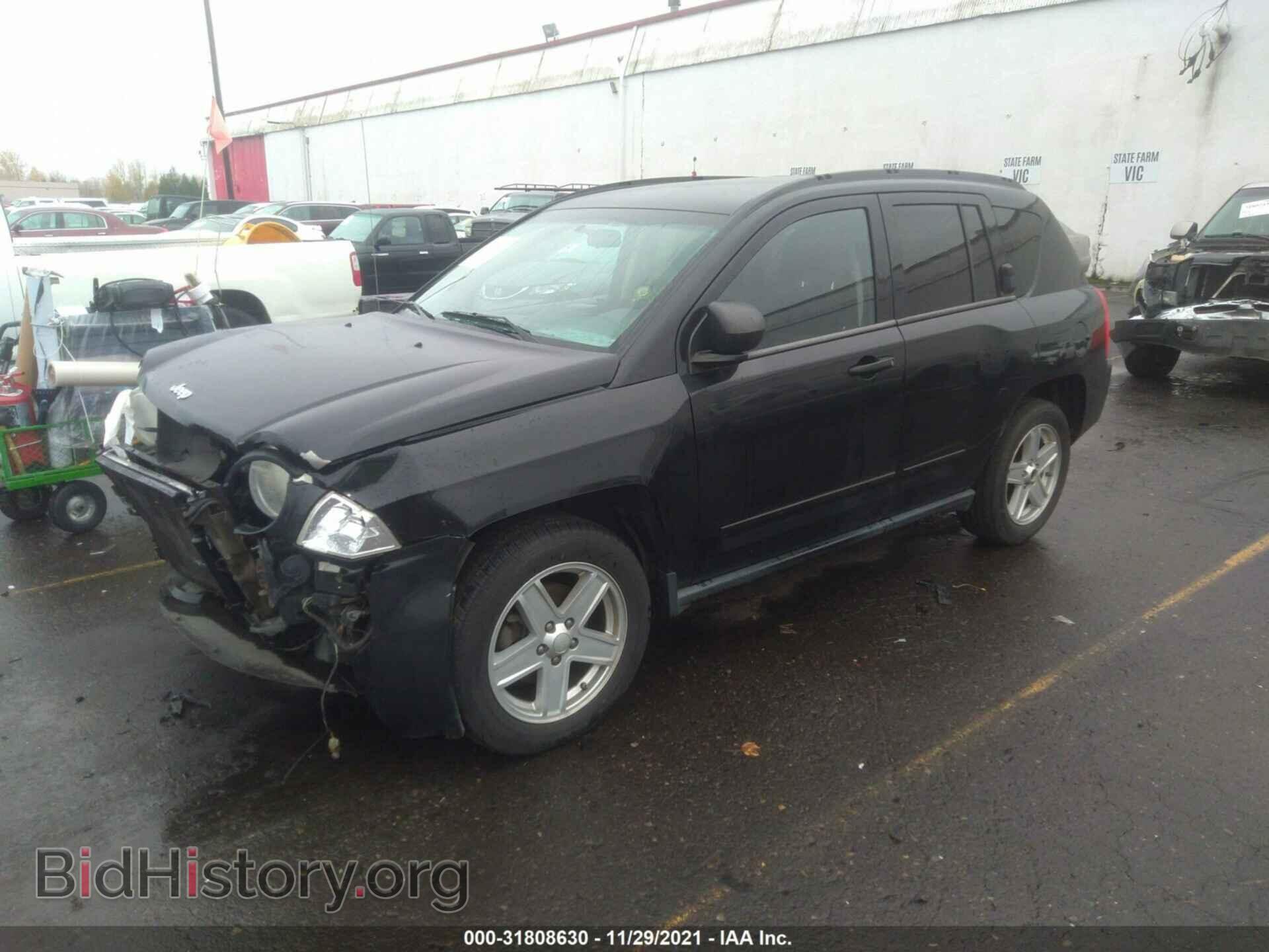2010 JEEP COMPASS - VIN: 1J4NT4FB5AD549386 - Фото 2