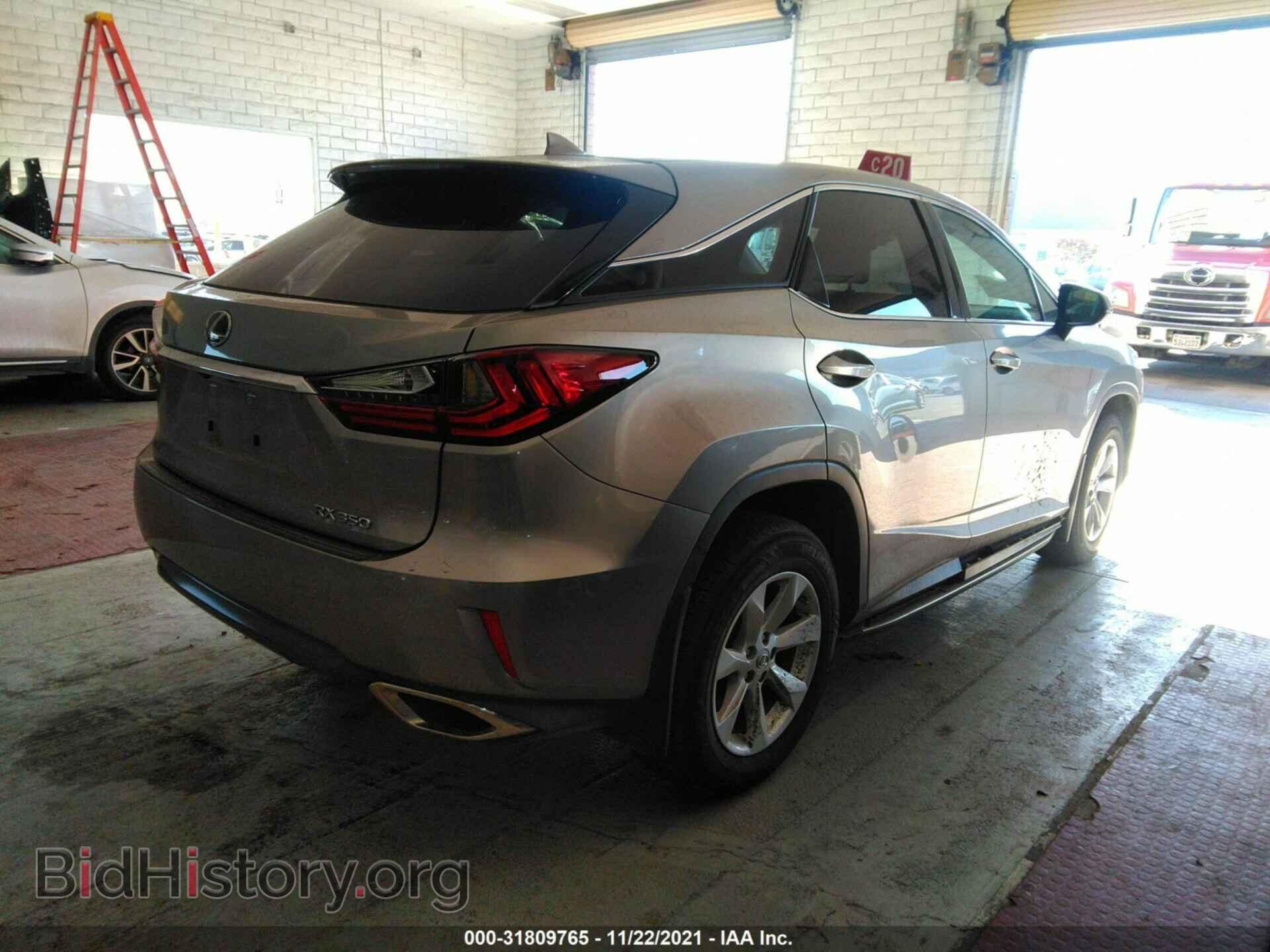 2017 LEXUS RX - VIN: 2T2BZMCA2HC083244 - Фото 4
