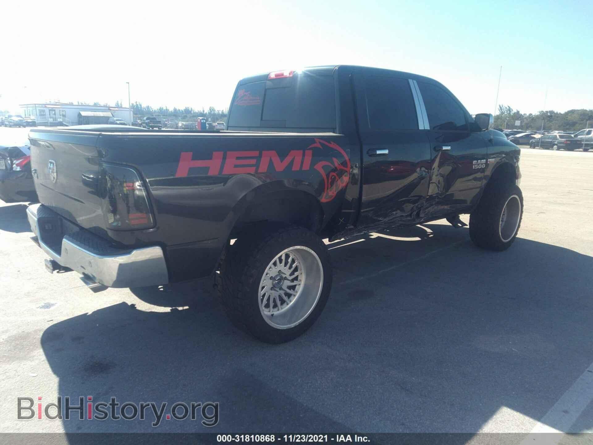 2017 RAM 1500 - VIN: 3C6RR6LT6HG681172 - Фото 4