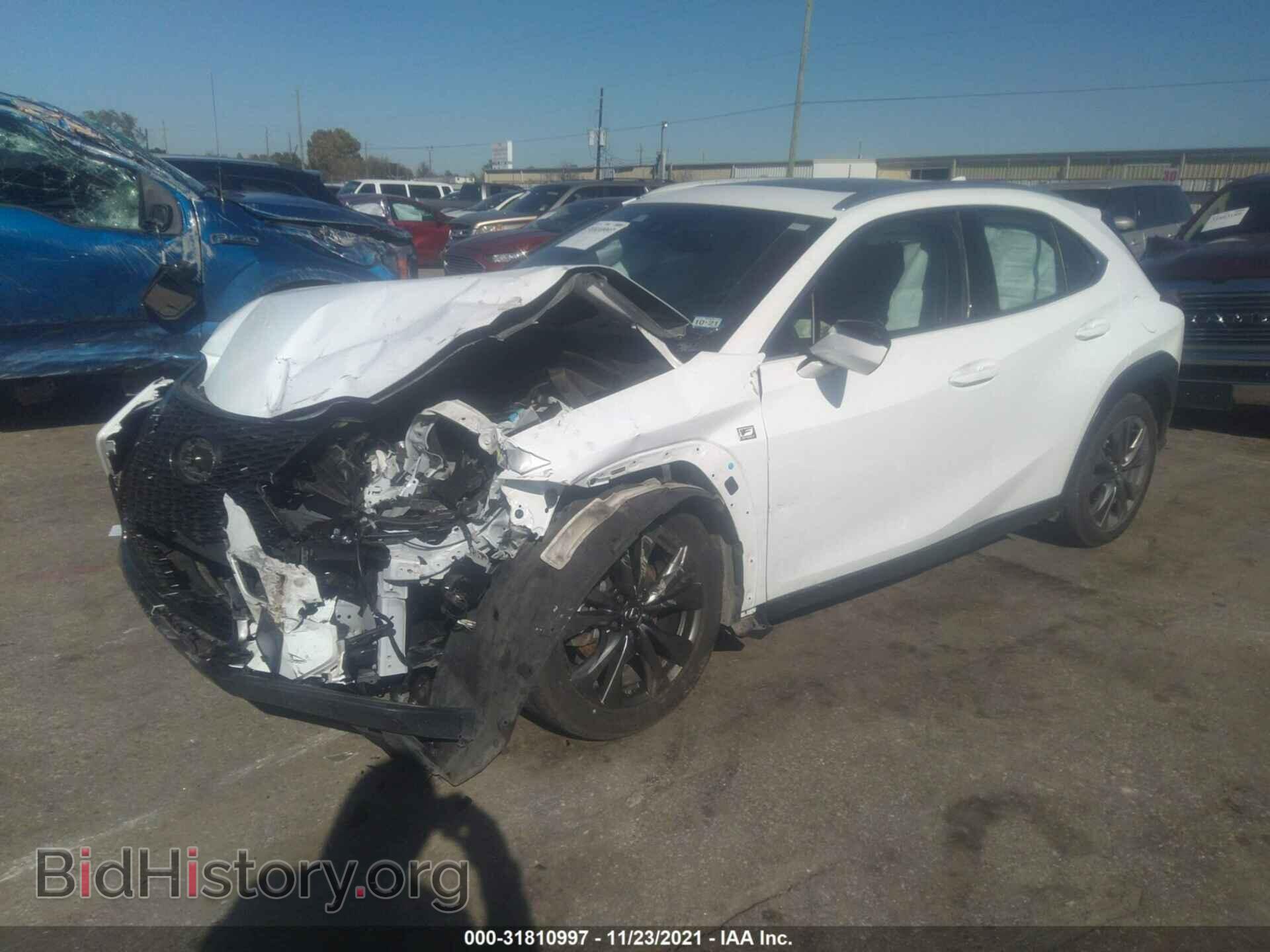 2019 LEXUS UX - VIN: JTHY3JBHXK2002184 - Photo 2