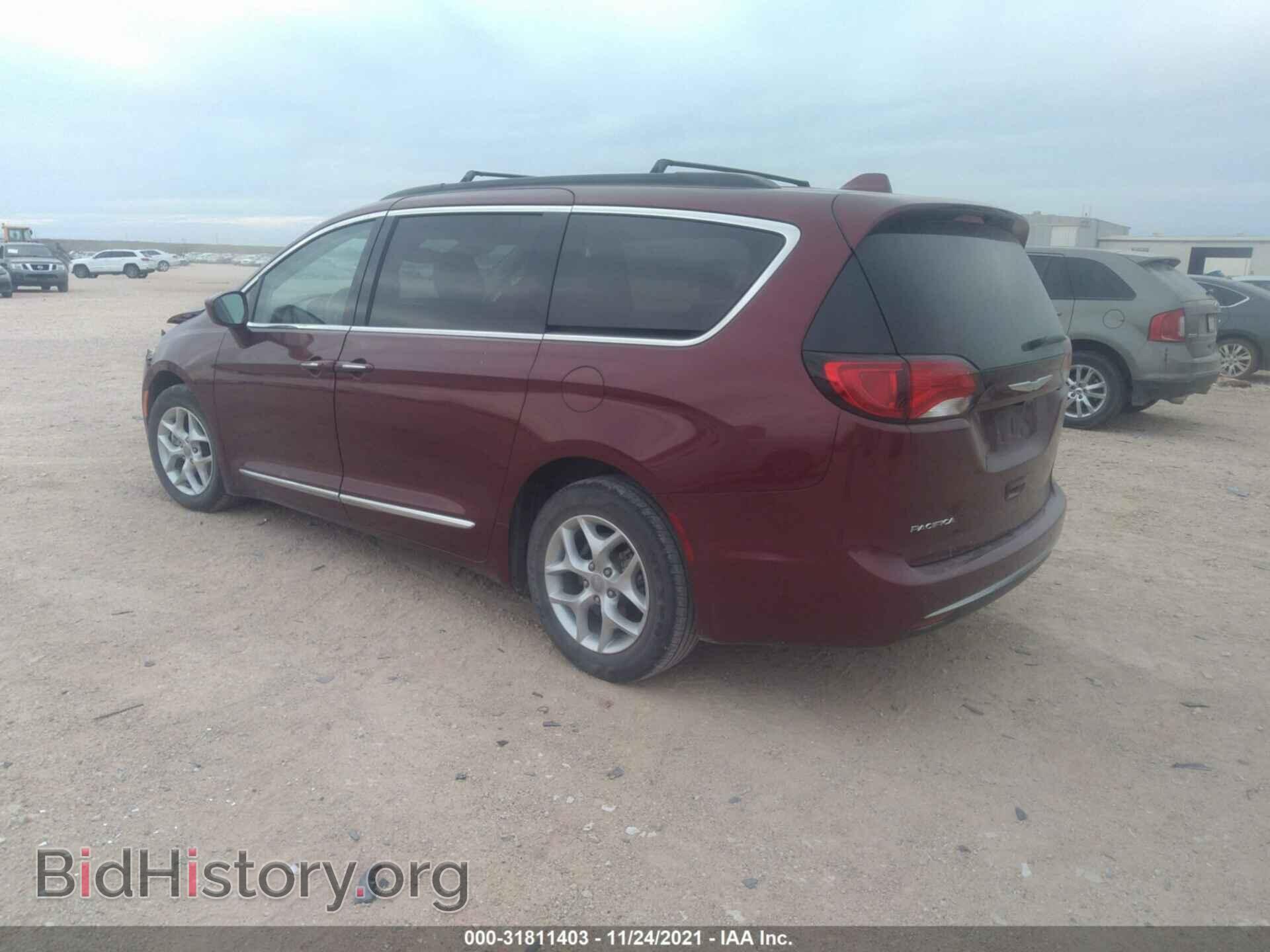 2017 CHRYSLER PACIFICA - VIN: 2C4RC1BG6HR832345 - Фото 3
