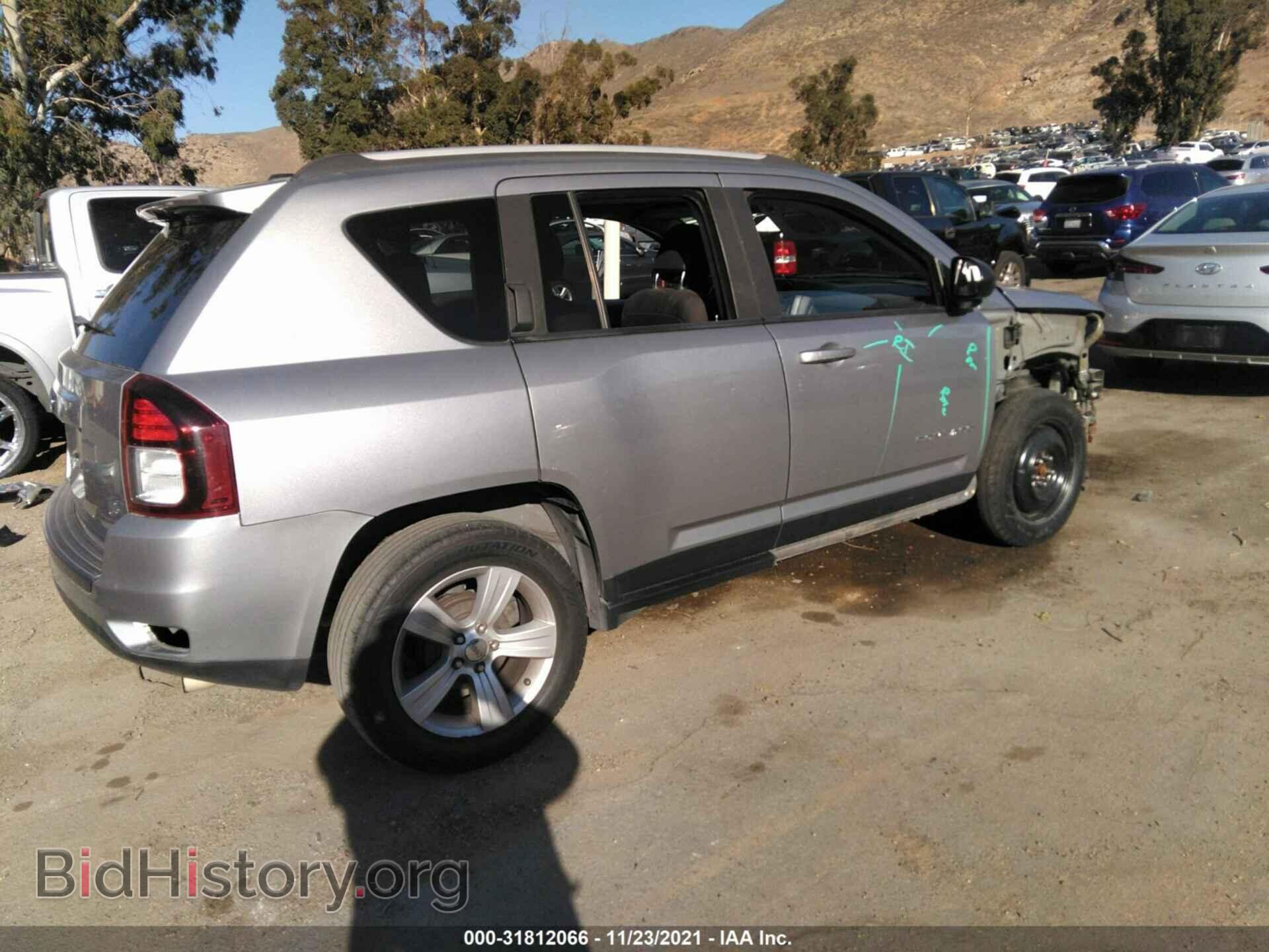 2015 JEEP COMPASS - VIN: 1C4NJCBB6FD361575 - Фото 4