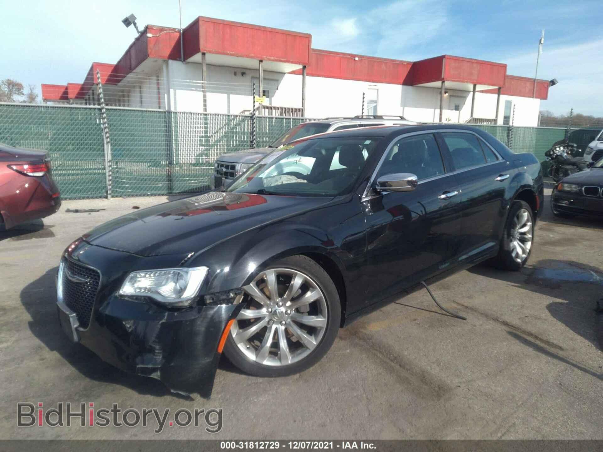 2015 CHRYSLER 300 - VIN: 2C3CCAEG7FH792785 - Фото 2