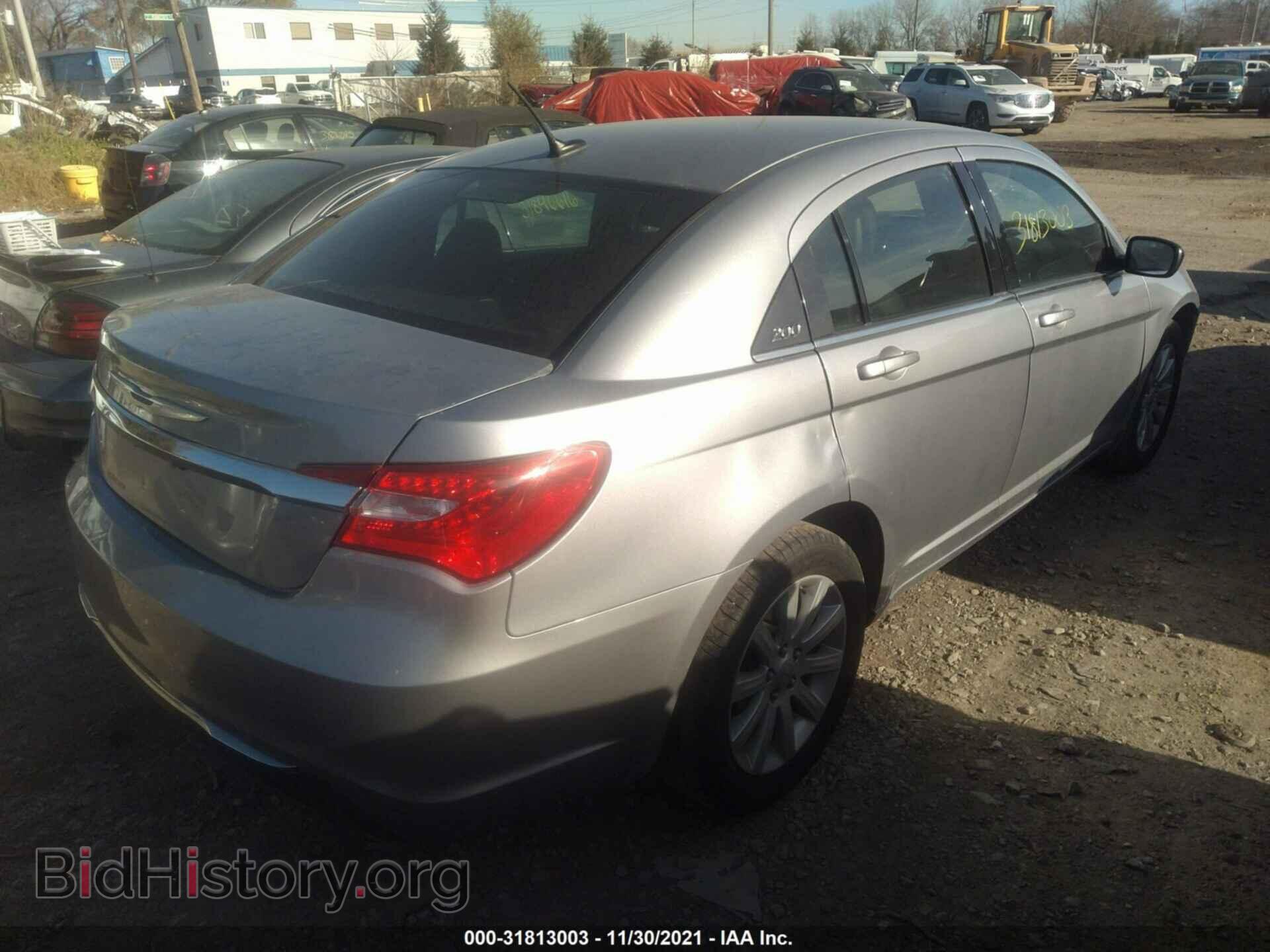 2013 CHRYSLER 200 - VIN: 1C3CCBBB9DN525540 - Photo 4