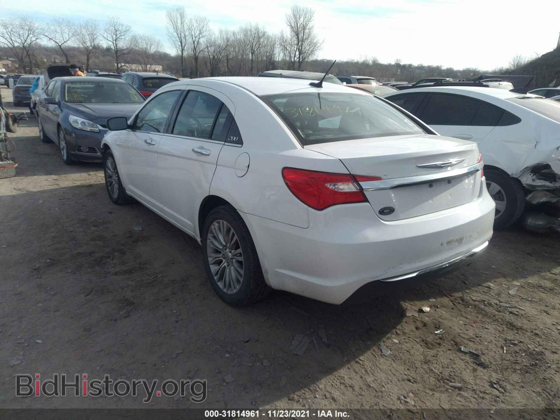2012 CHRYSLER 200 - VIN: 1C3CCBCB2CN257315 - Фото 3