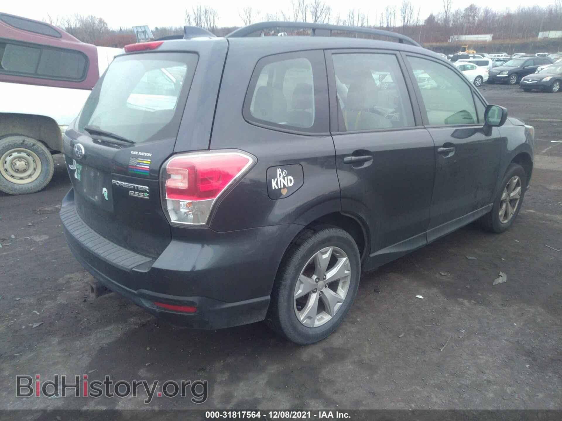 2017 SUBARU FORESTER - VIN: JF2SJABCXHH446593 - Фото 4