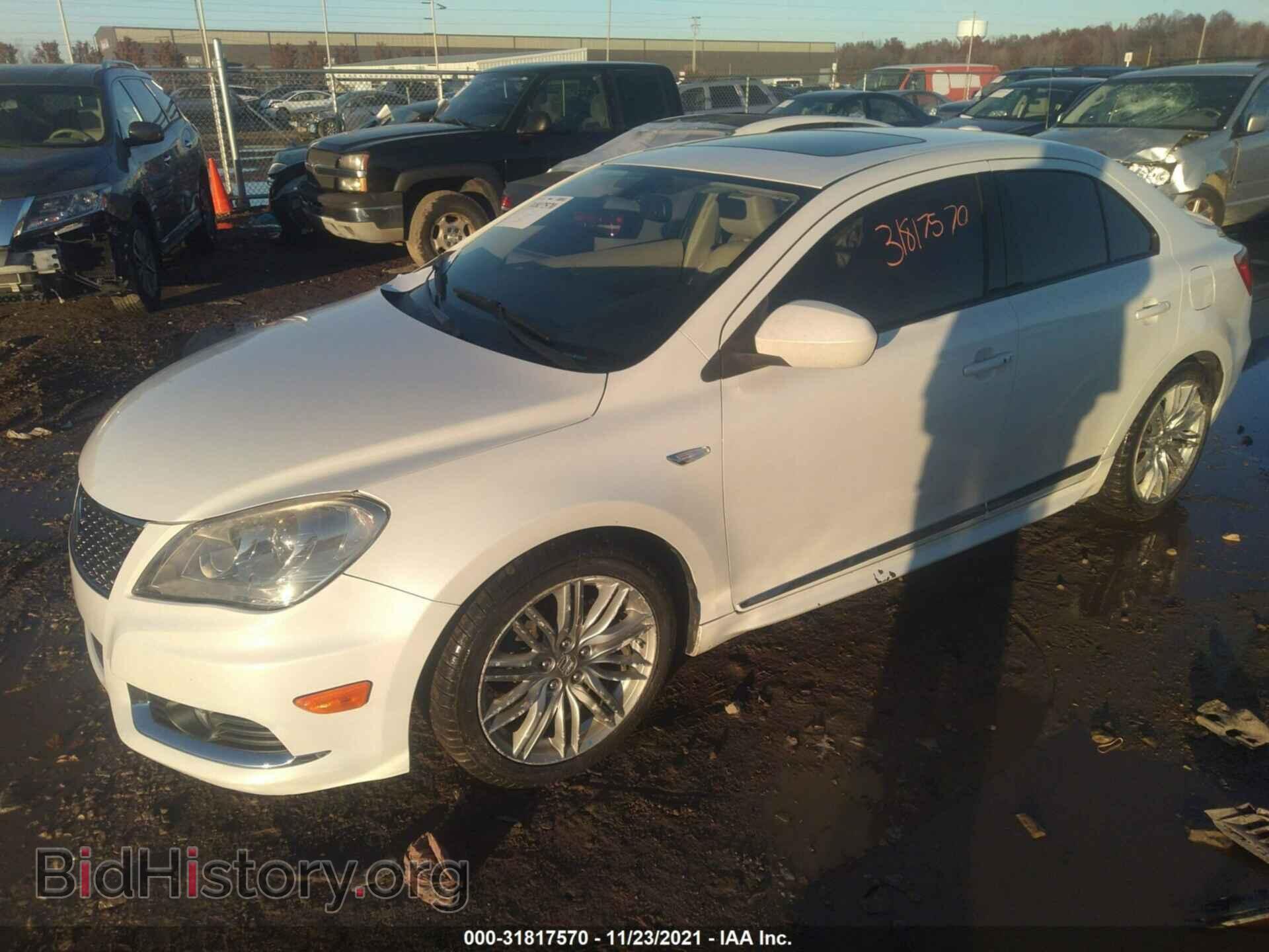 2012 SUZUKI KIZASHI - VIN: JS2RF9A81C6100520 - Photo 2