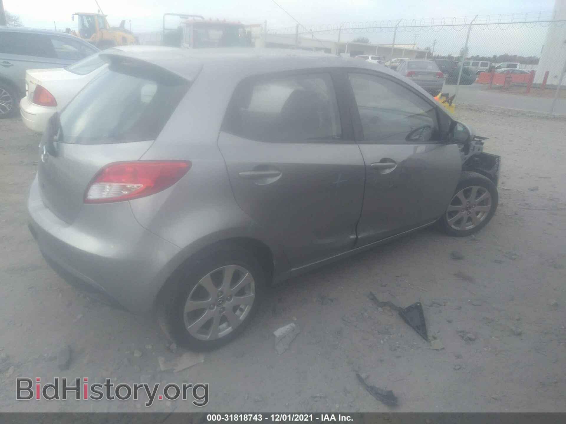 2013 MAZDA MAZDA2 - VIN: JM1DE1LY8D0156335 - Фото 4