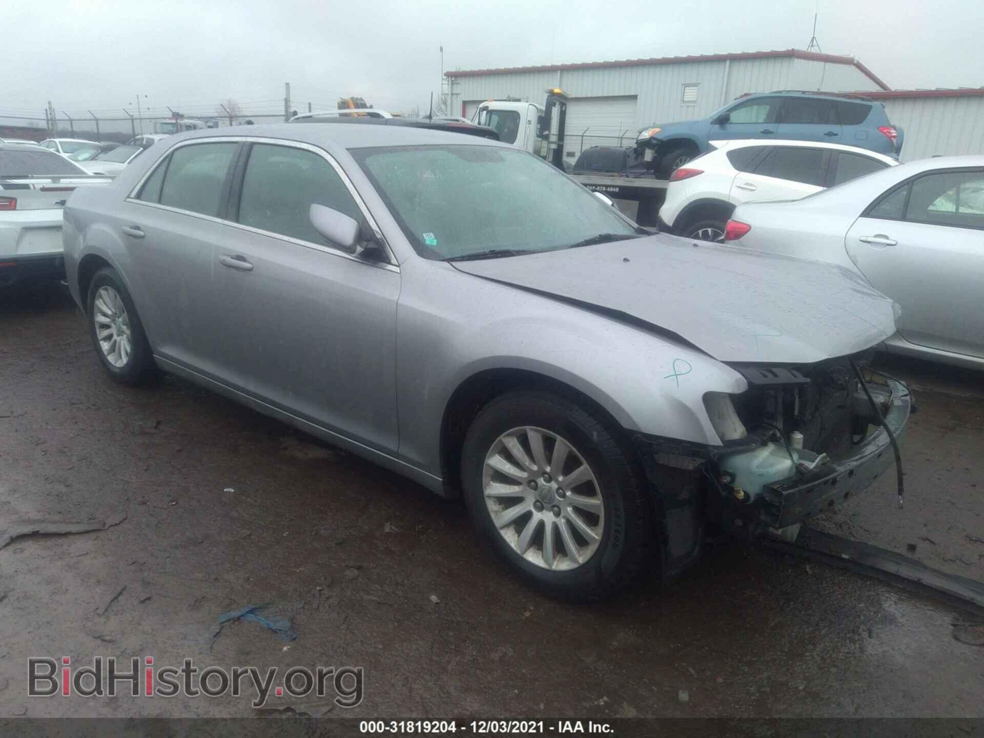 Фотография 2C3CCAAG9DH627341 - CHRYSLER 300 2013