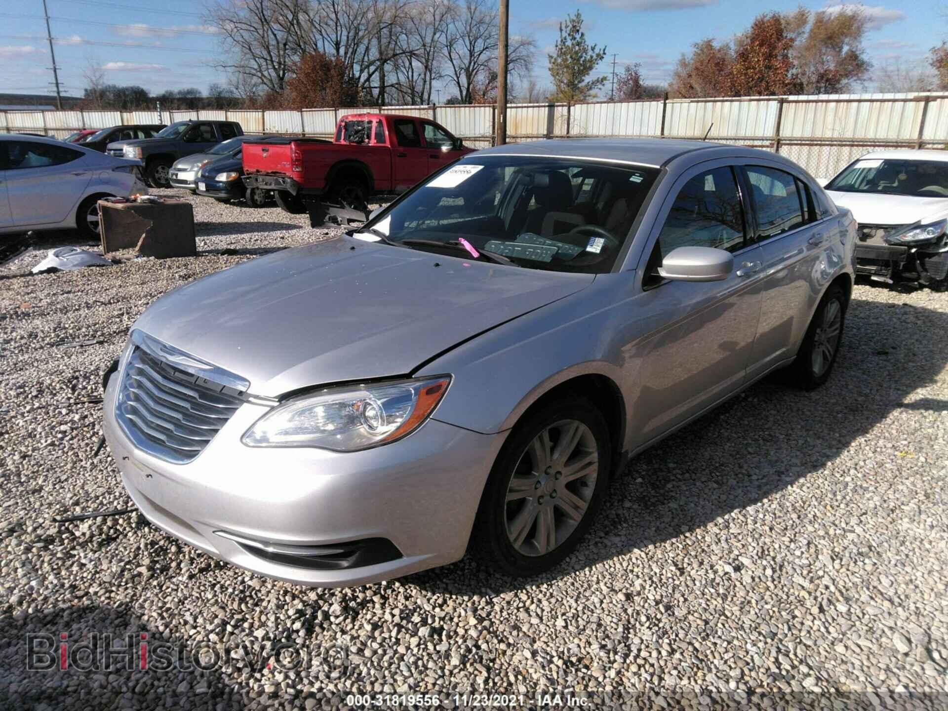 2012 CHRYSLER 200 - VIN: 1C3CCBBB3CN119364 - Фото 2