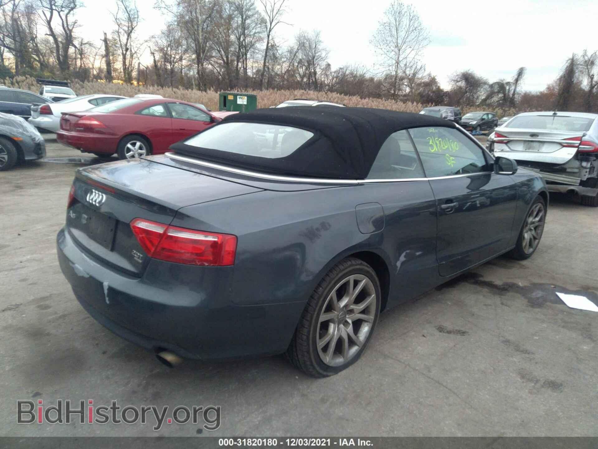 2010 AUDI A5 - VIN: WAUCFAFH2AN011887 - Фото 4