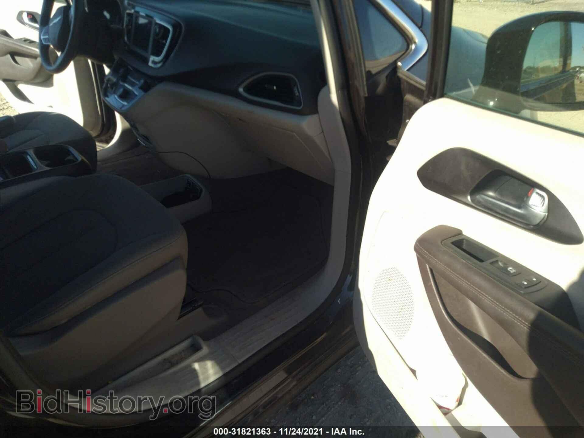 2018 CHRYSLER PACIFICA - VIN: 2C4RC1FG8JR188668 - Фото 5