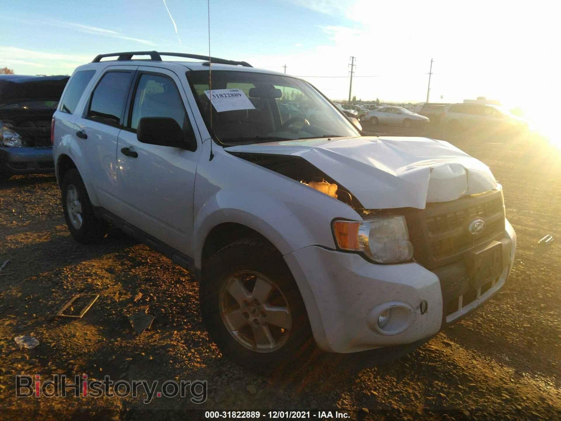 Фотография 1FMCU0D73BKC54569 - FORD ESCAPE 2011