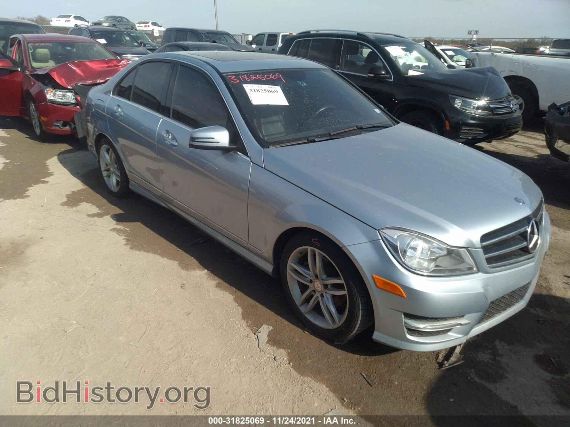 Photo WDDGF4HB1EA964978 - MERCEDES-BENZ C-CLASS 2014