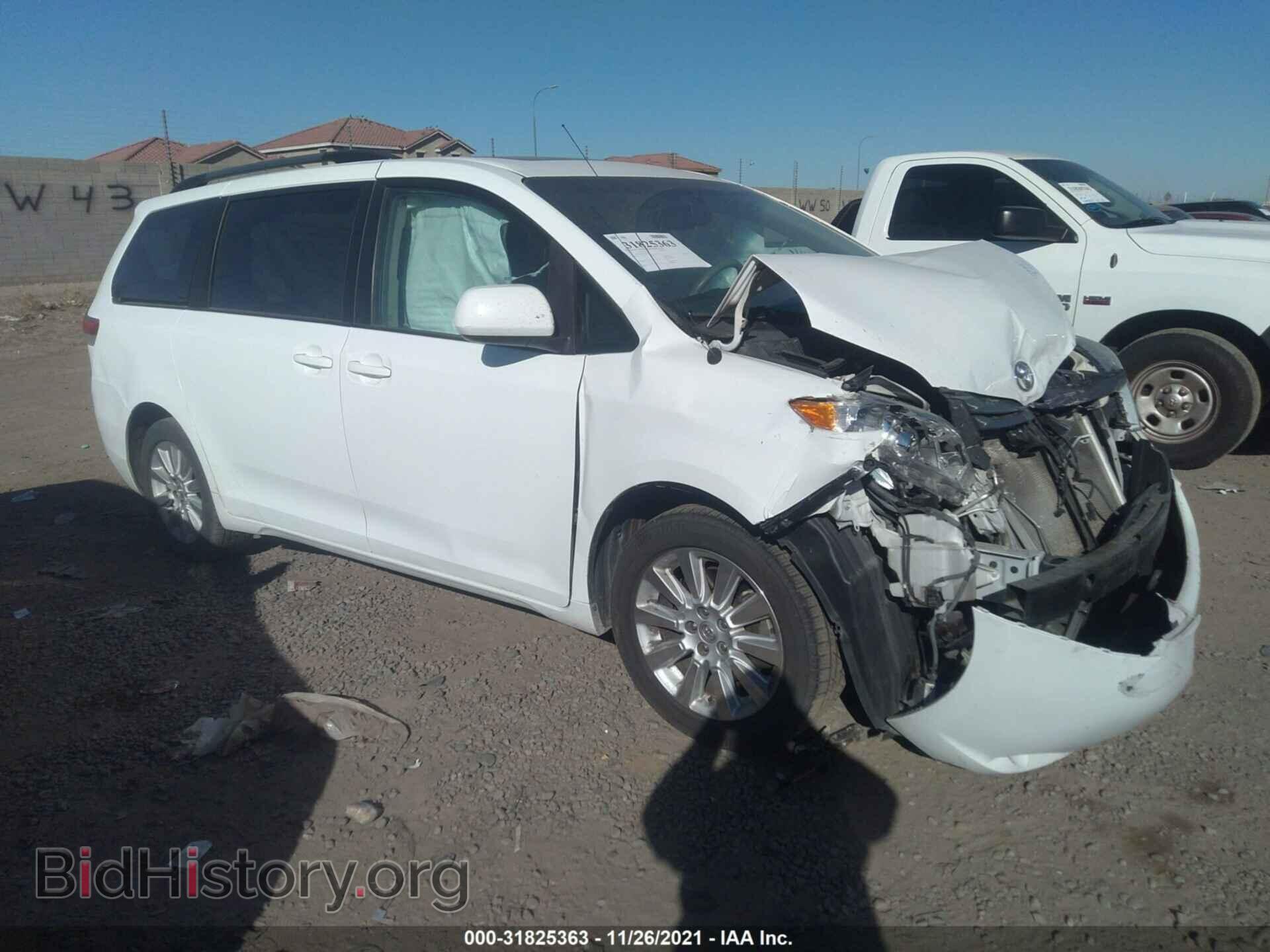 Photo 5TDDK3DC5ES090963 - TOYOTA SIENNA 2014